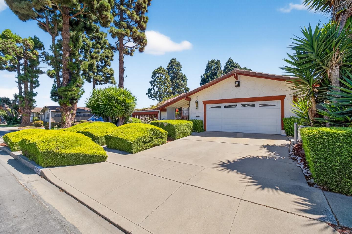 1101 Greenwood Place