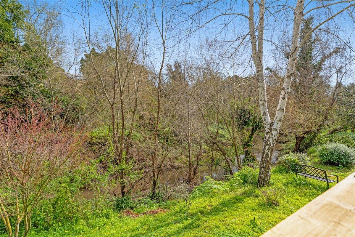 334 Lee Street Street