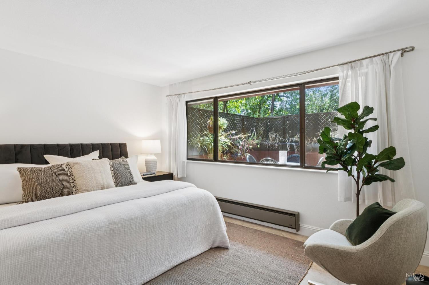 820 Mission Avenue Unit: #4