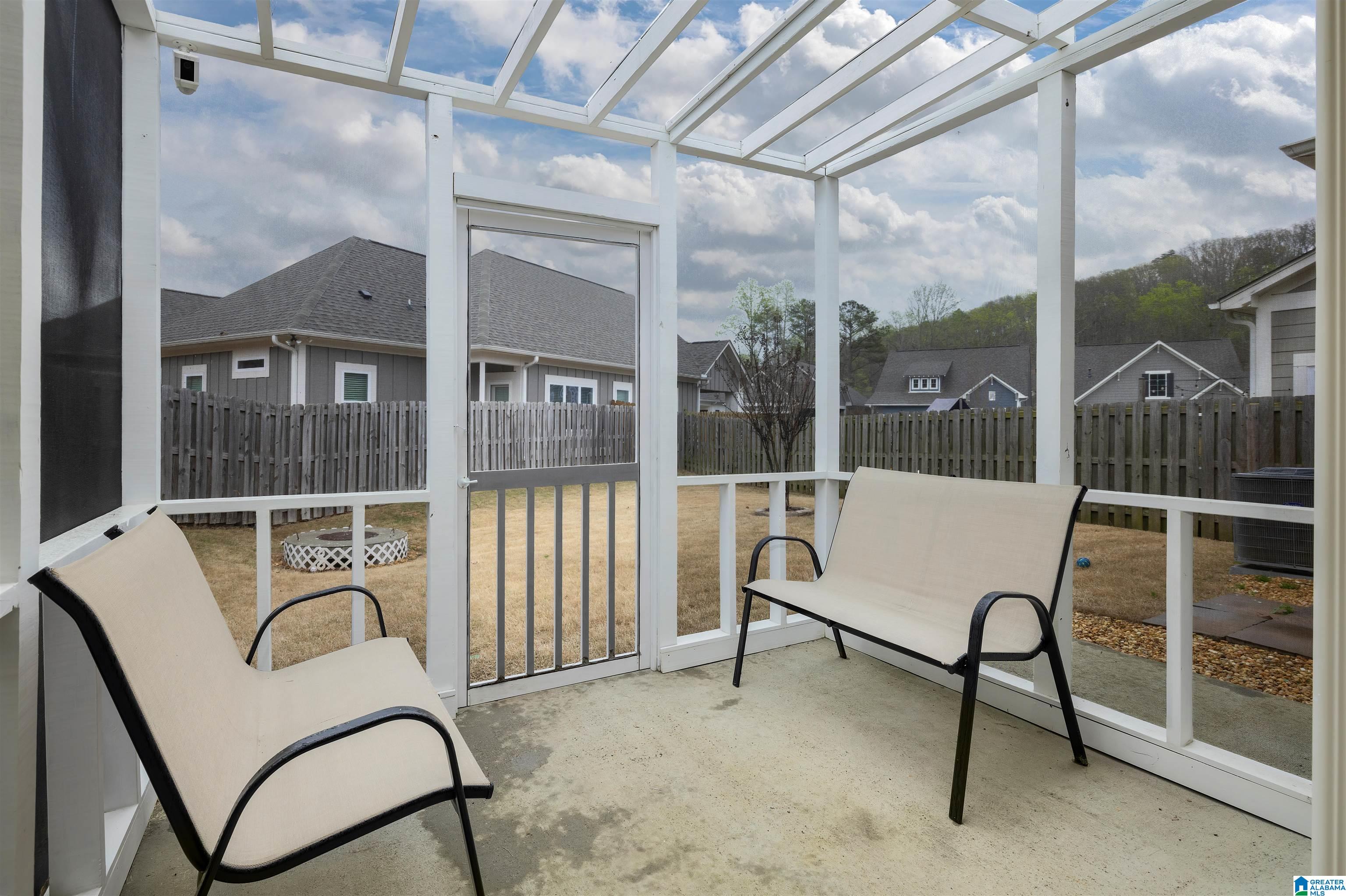3907 CREST LANDING