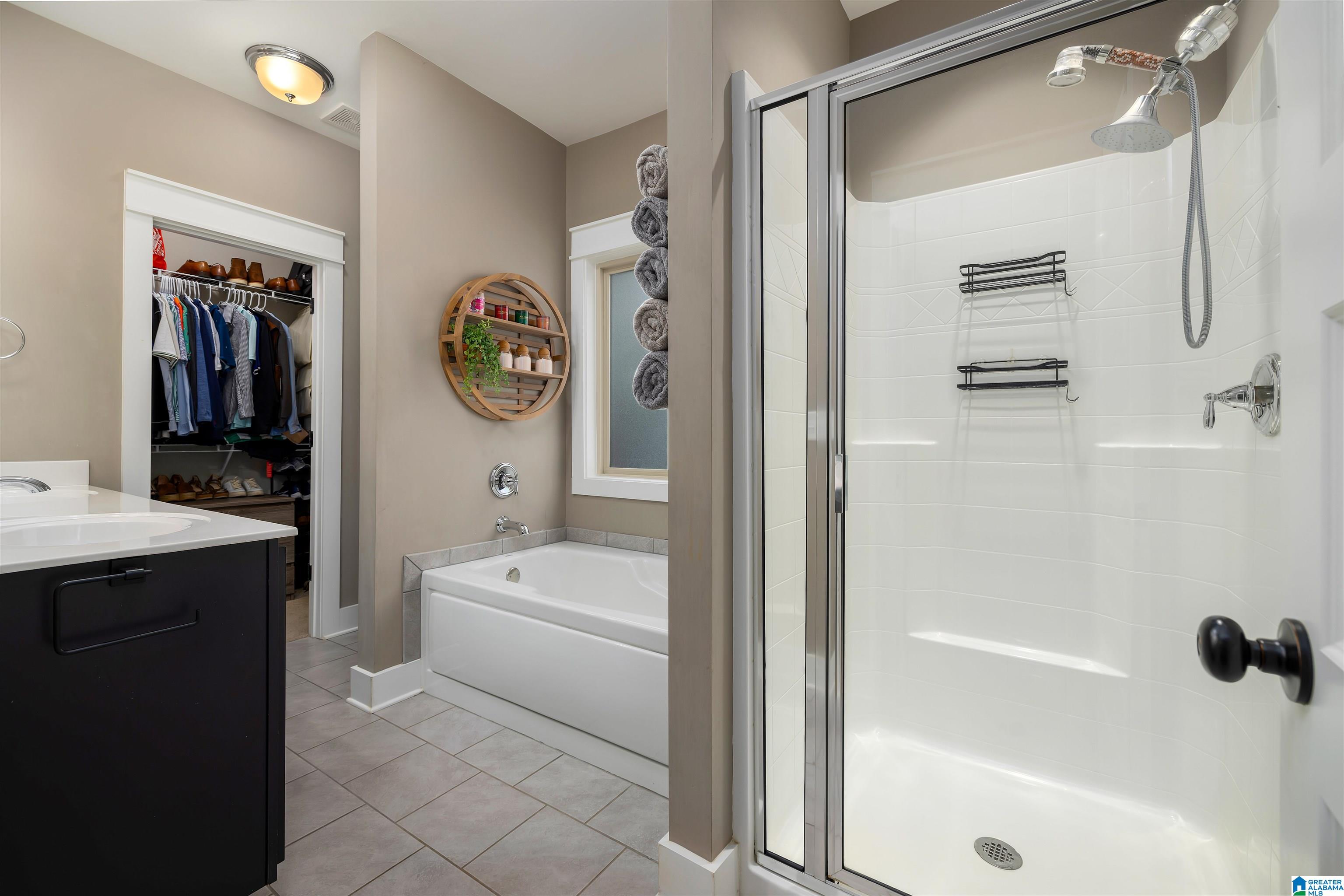 3907 CREST LANDING