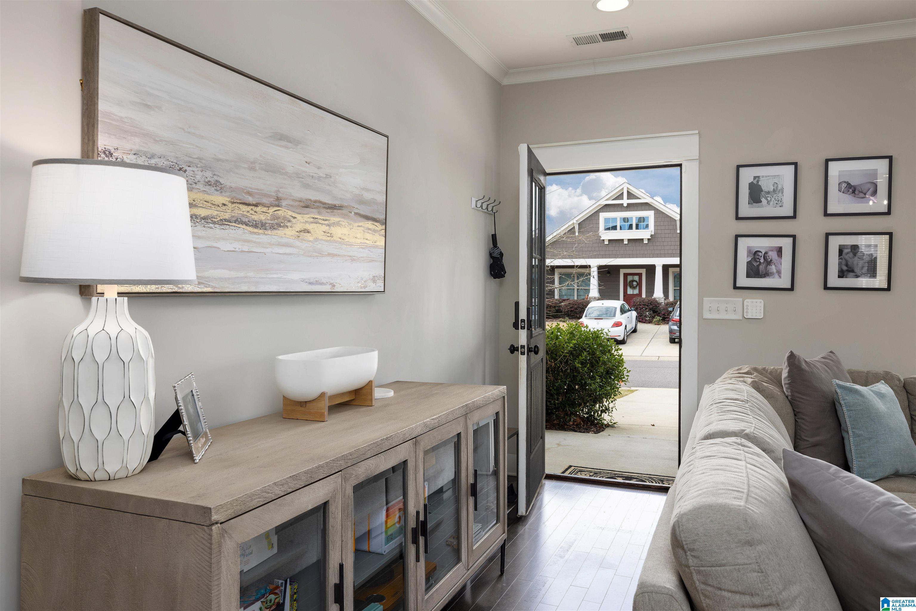 3907 CREST LANDING