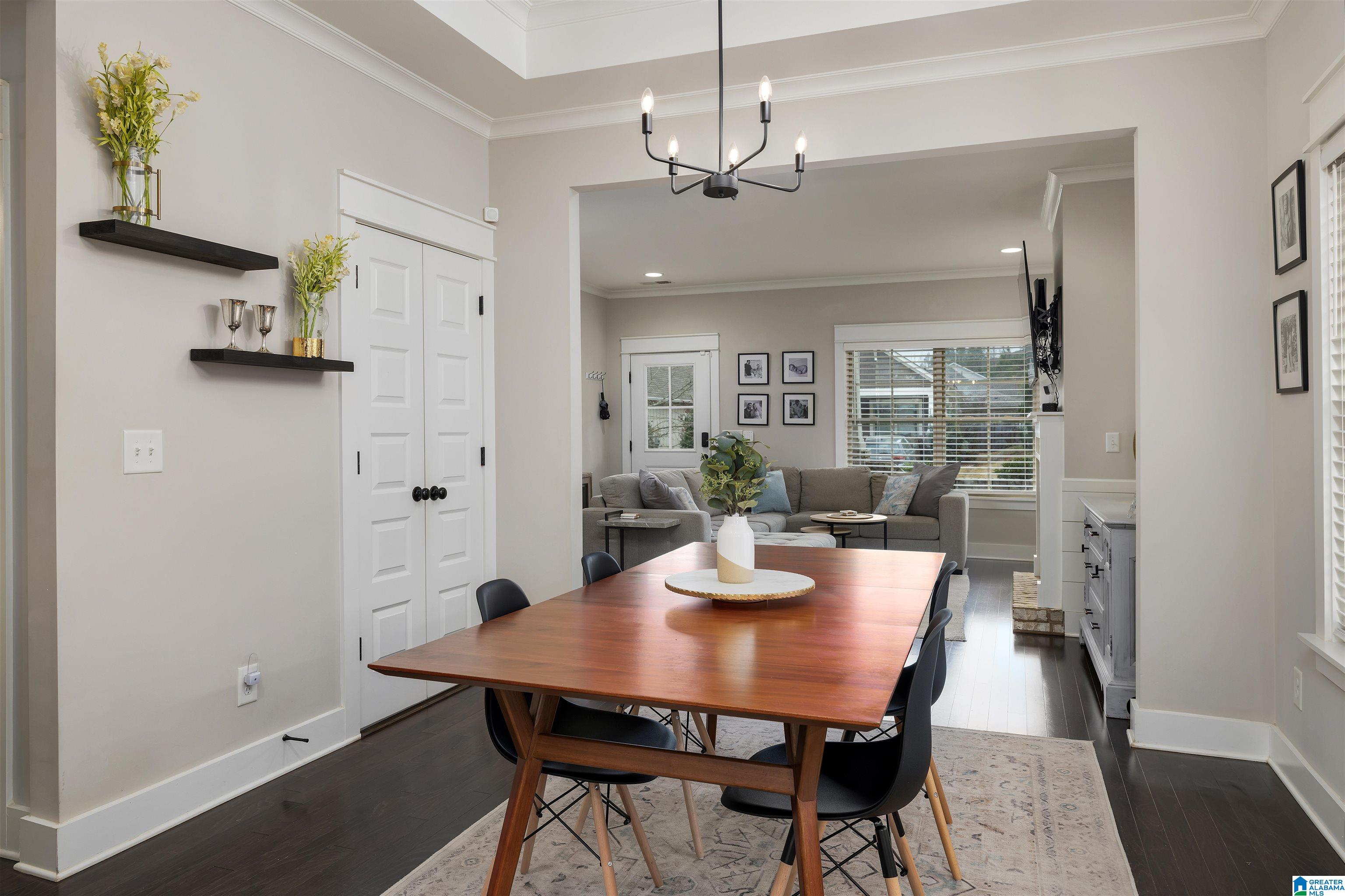 3907 CREST LANDING