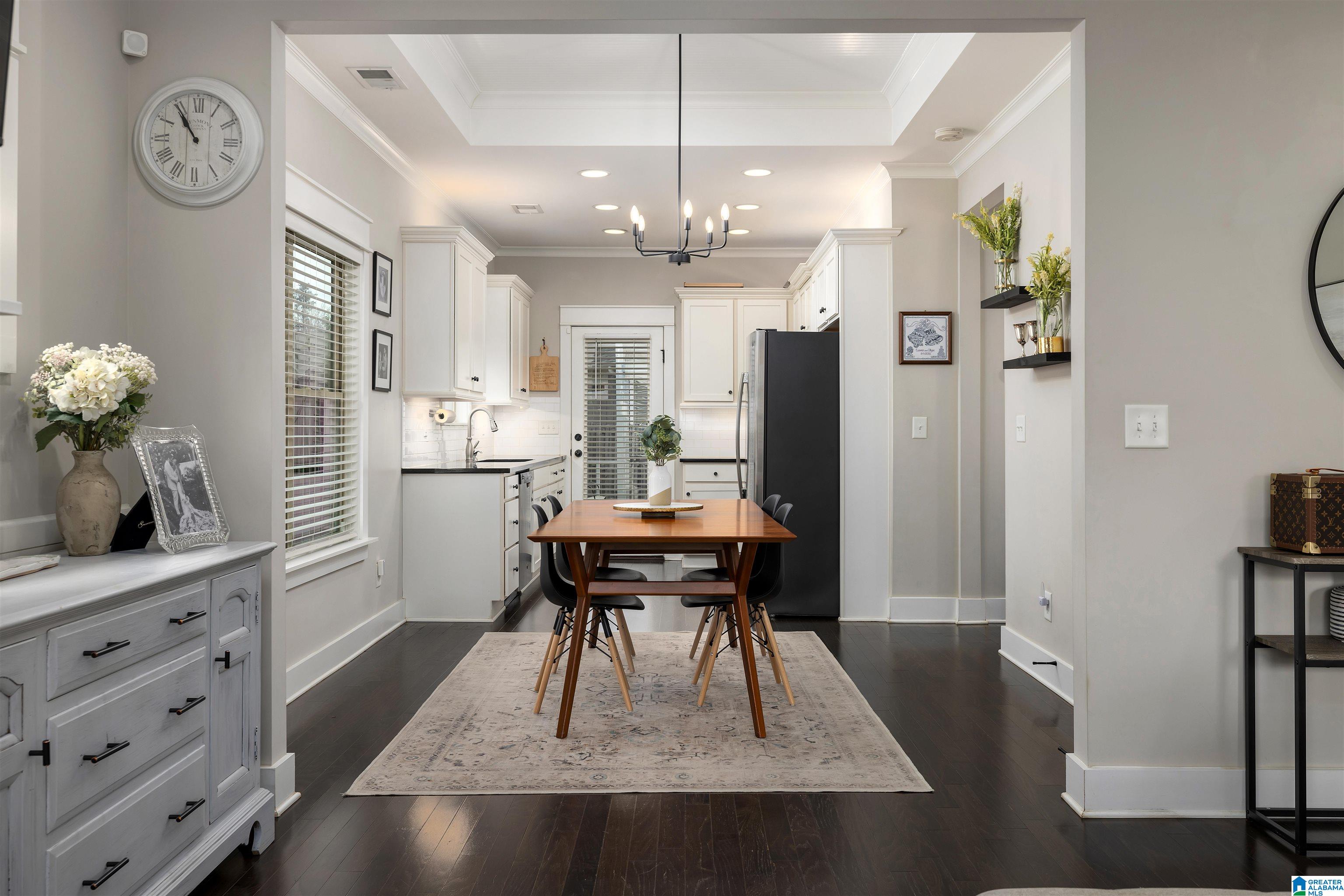 3907 CREST LANDING