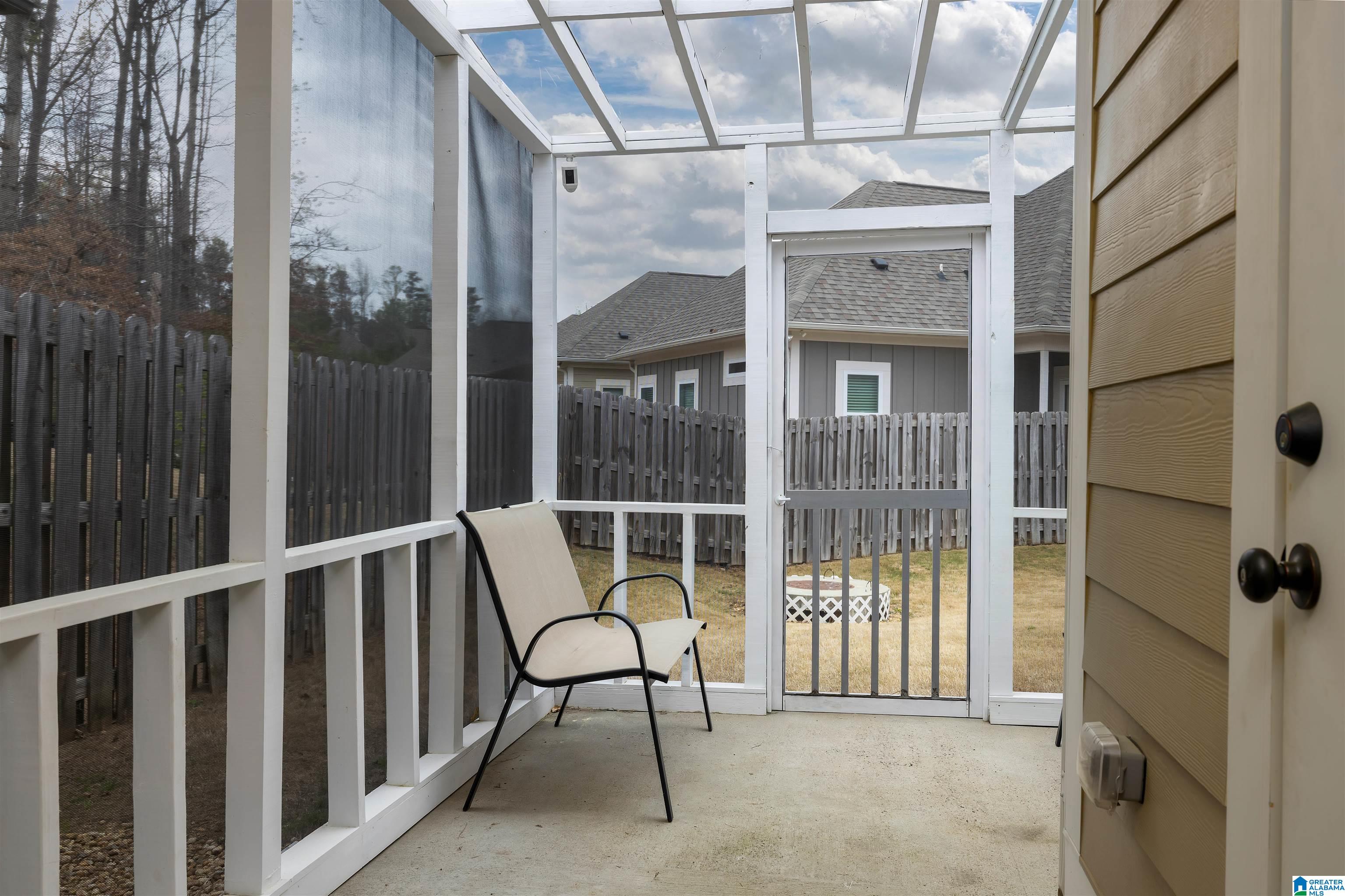 3907 CREST LANDING