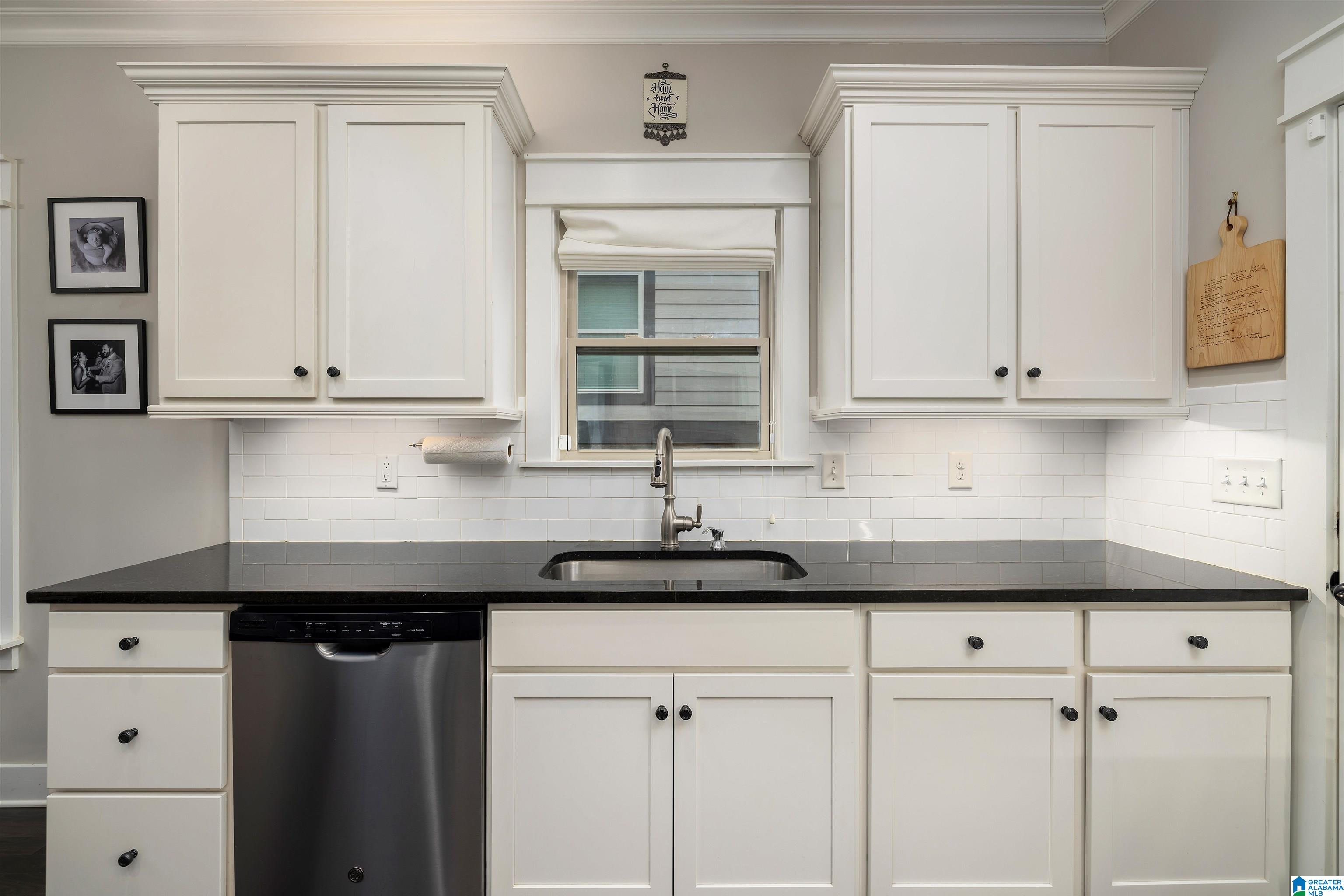 3907 CREST LANDING