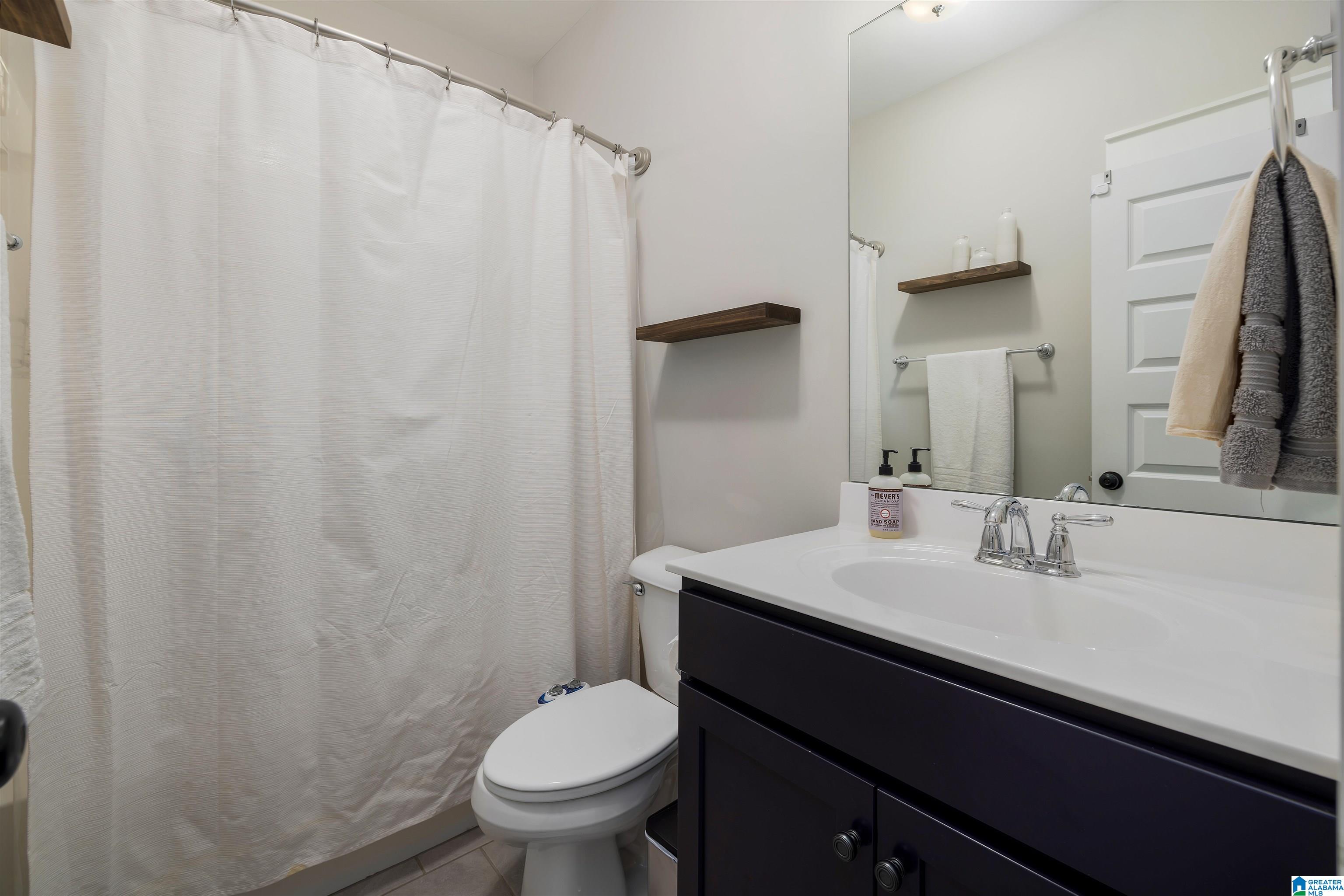 3907 CREST LANDING