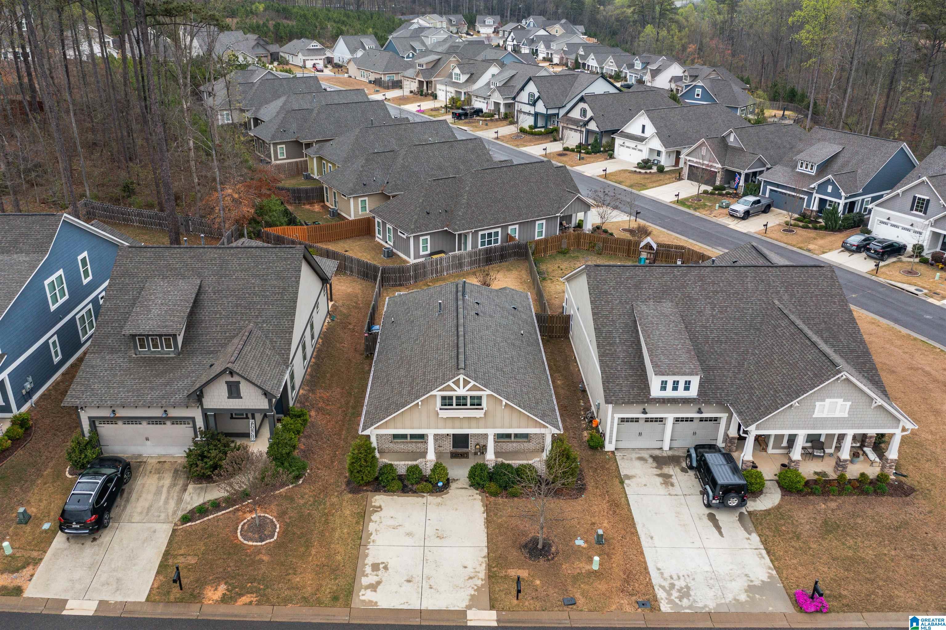 3907 CREST LANDING