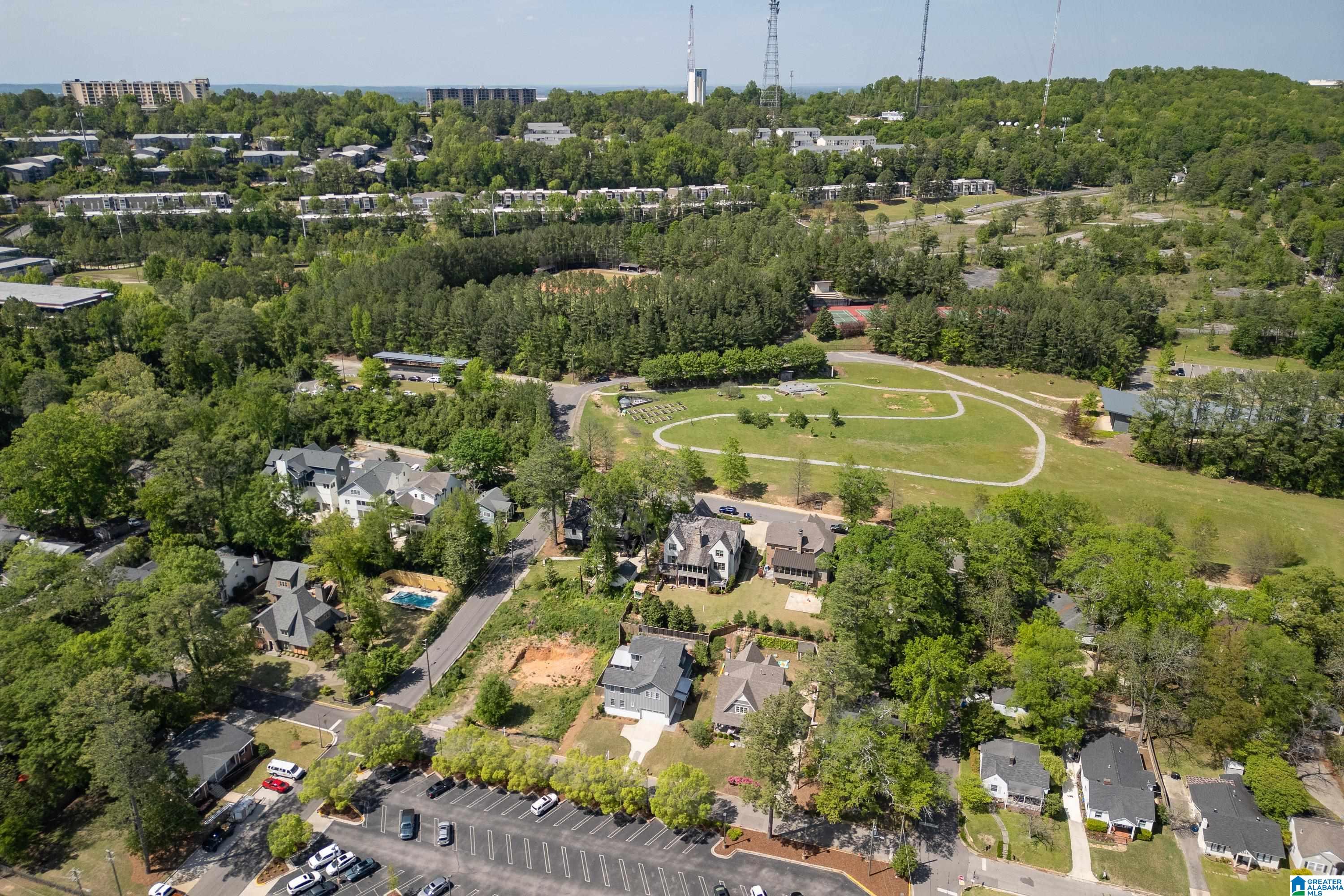 1104 IRVING ROAD 2