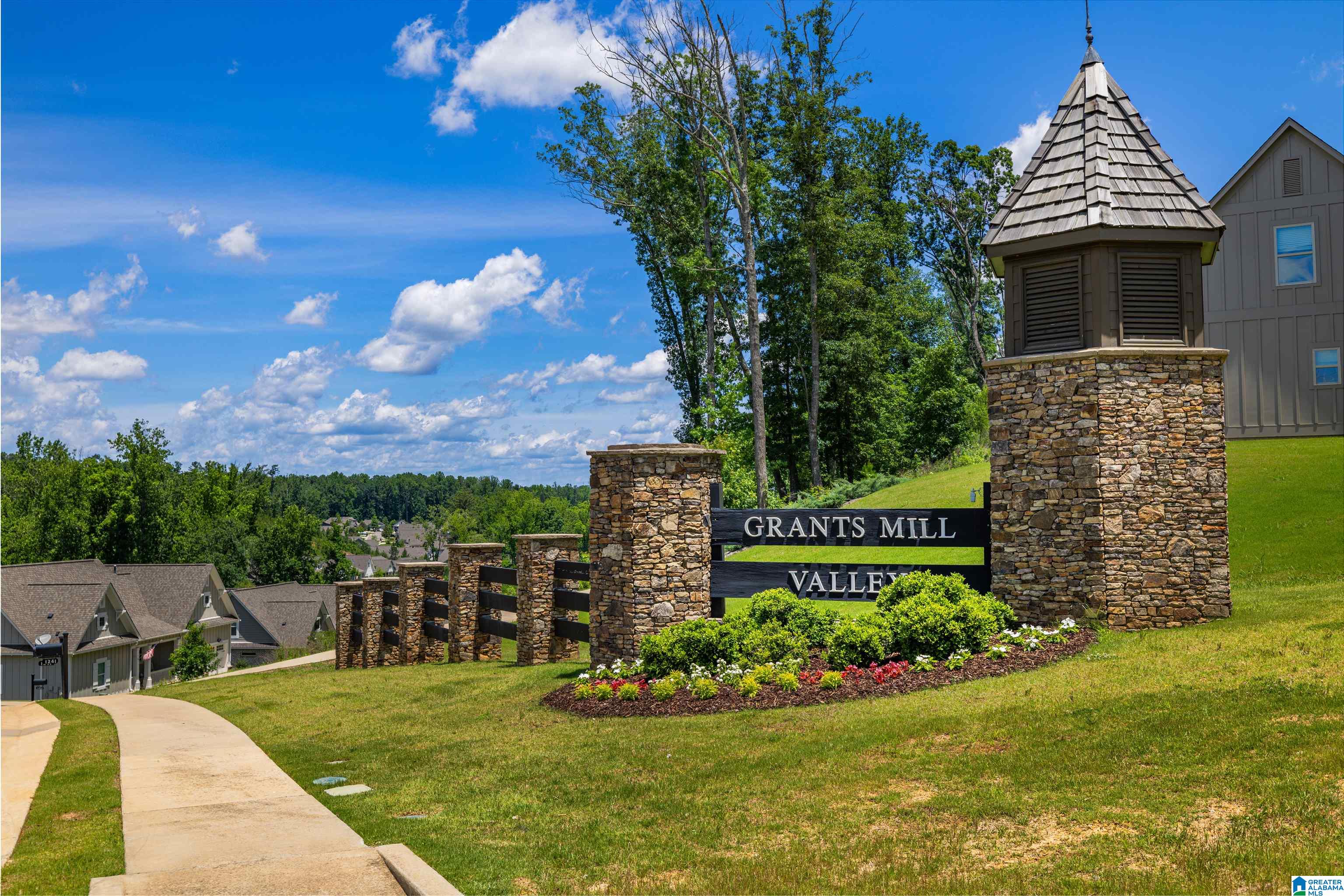 1425 VALLEY TRACE