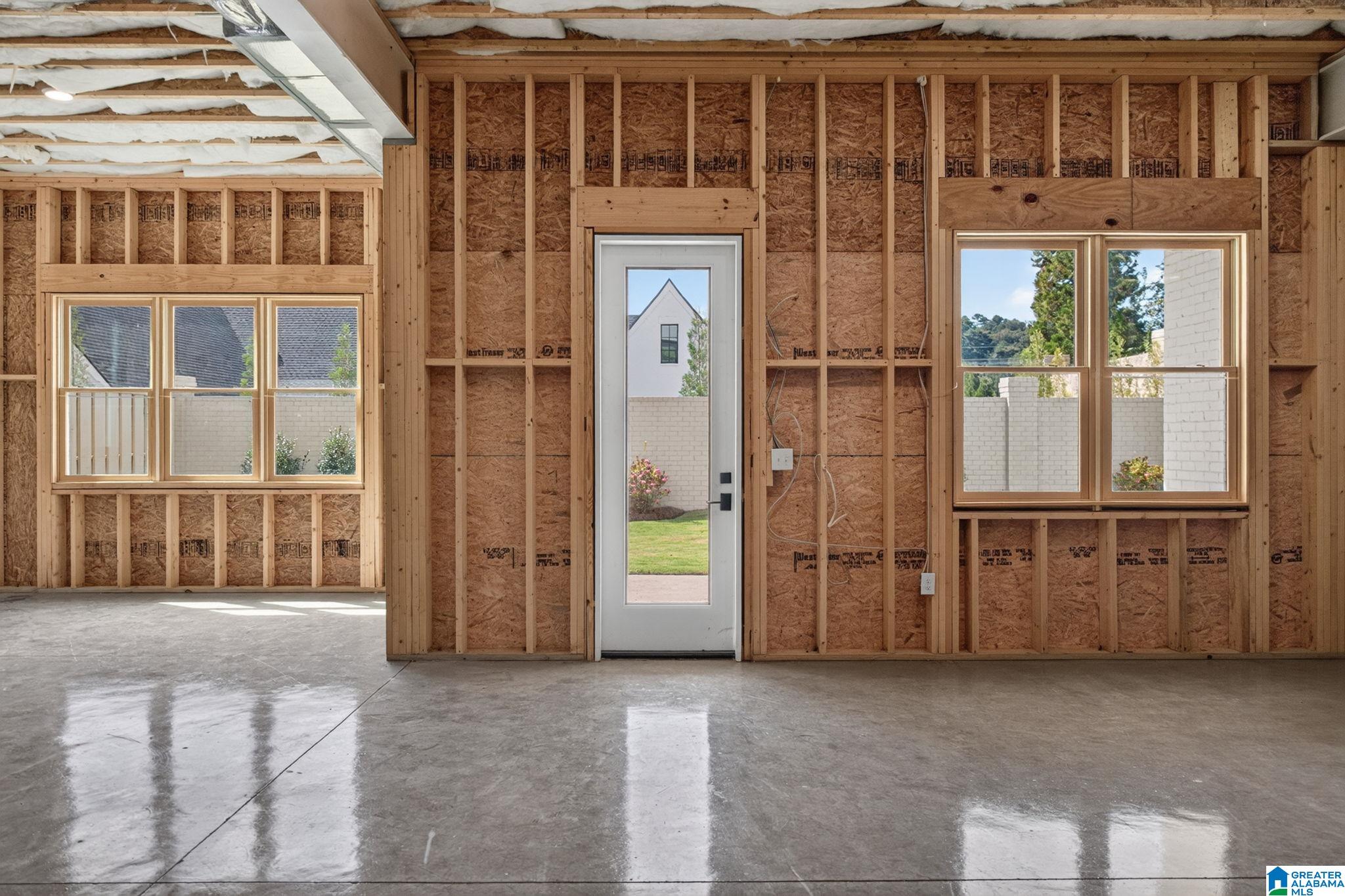 1719 COLLINWOOD COURT