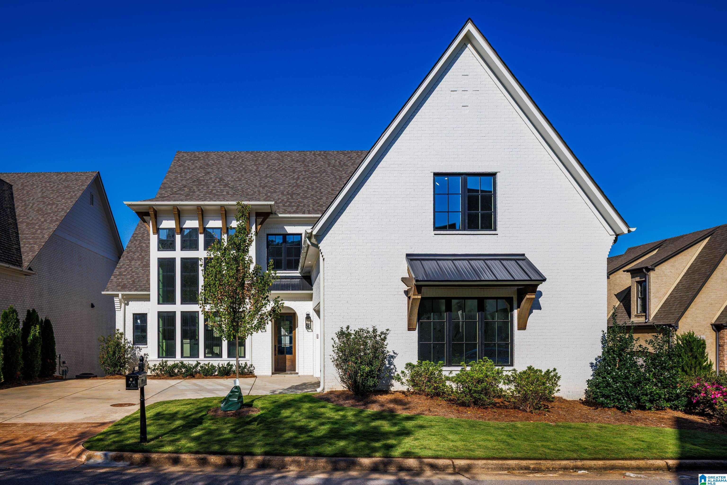 1719 COLLINWOOD COURT