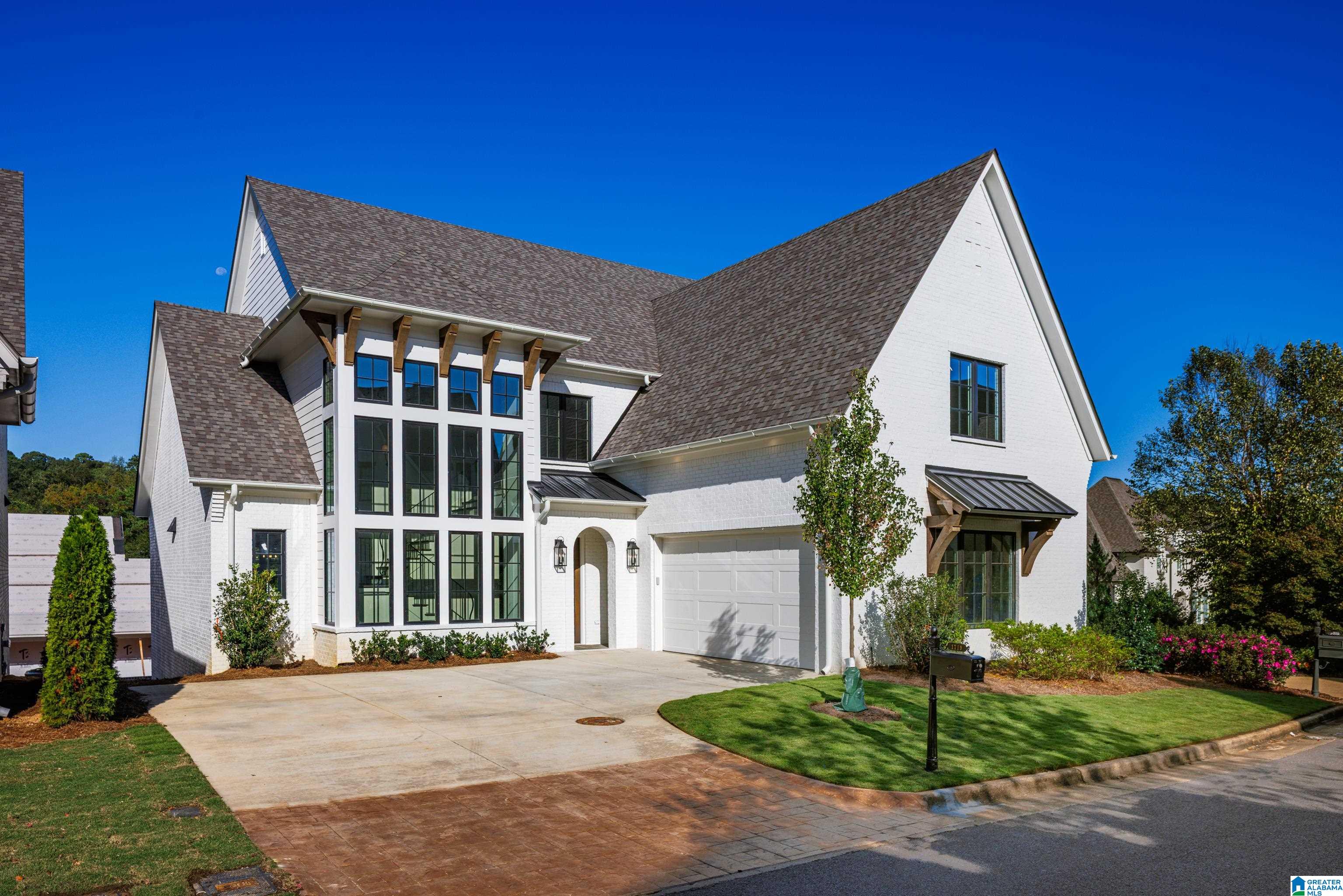 1719 COLLINWOOD COURT