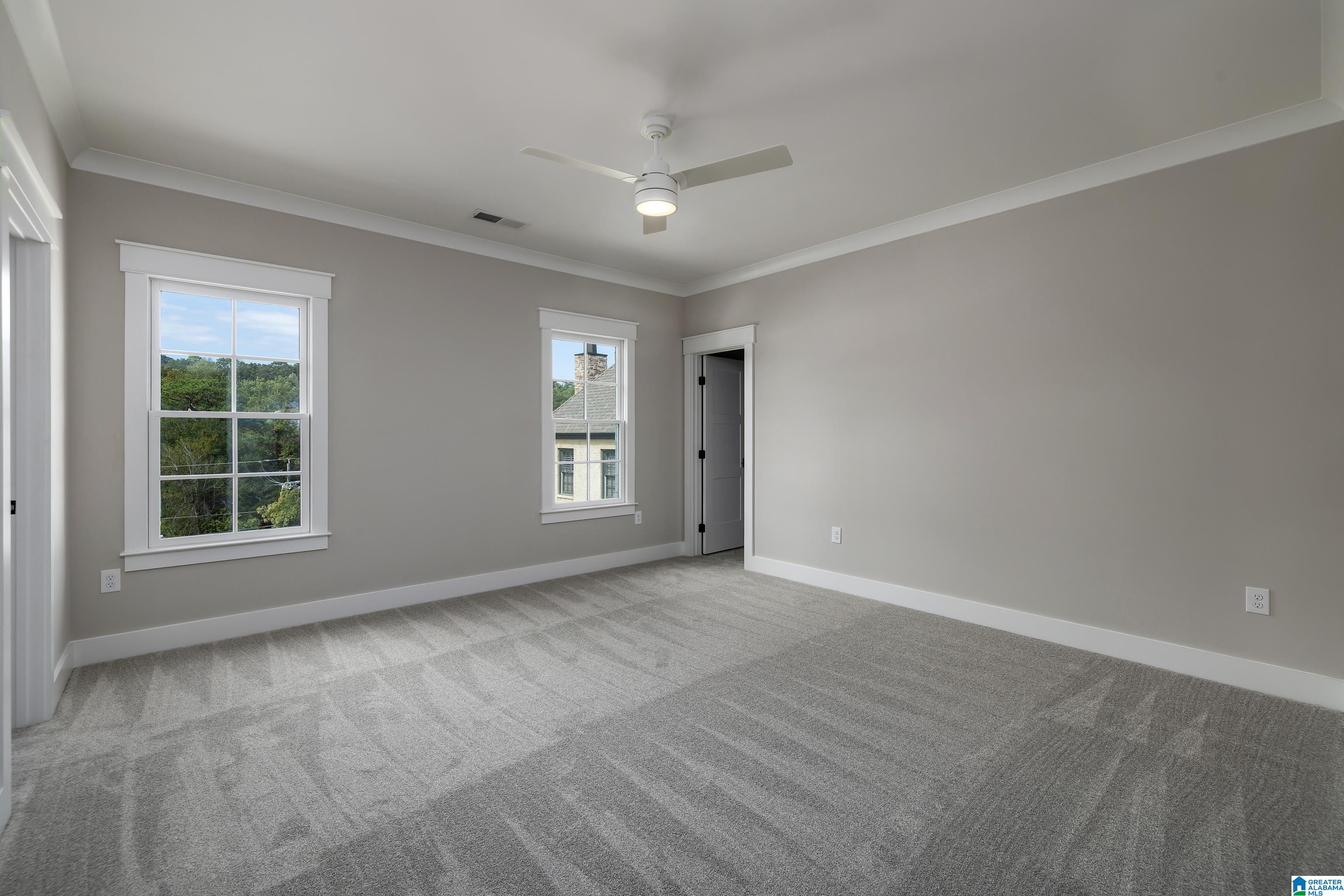 1719 COLLINWOOD COURT