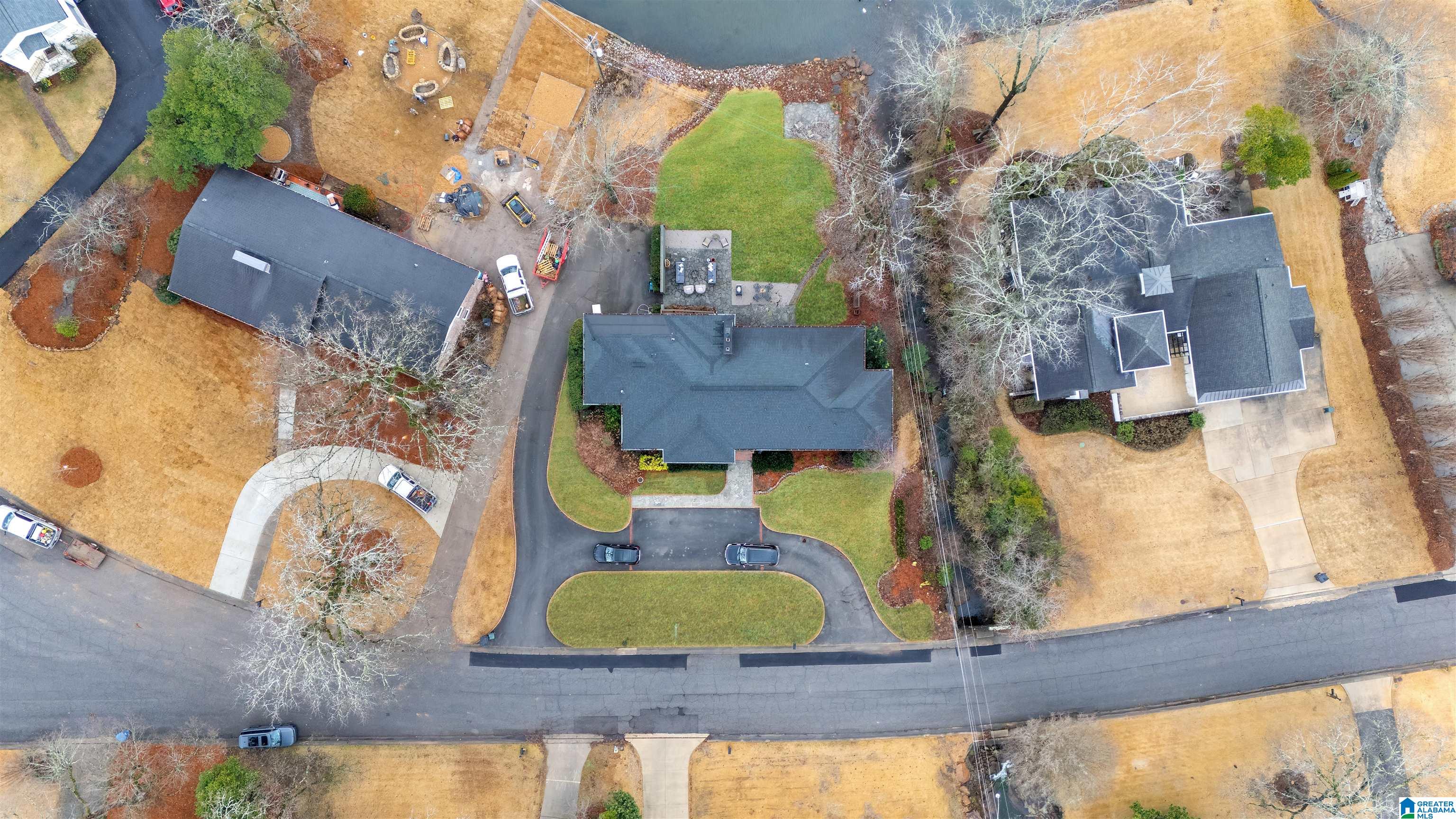 2125 VESTAVIA LAKE DRIVE