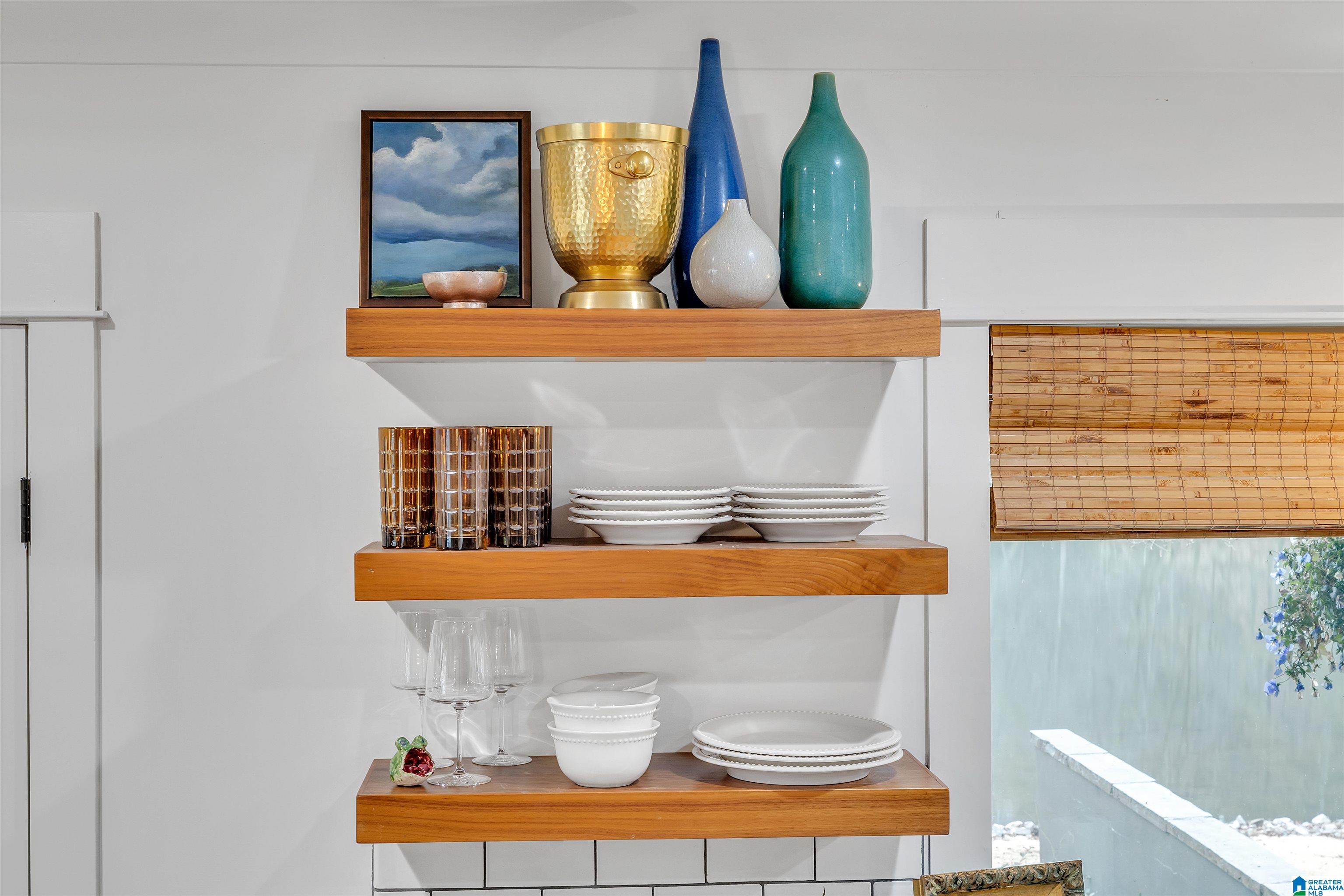 2125 VESTAVIA LAKE DRIVE