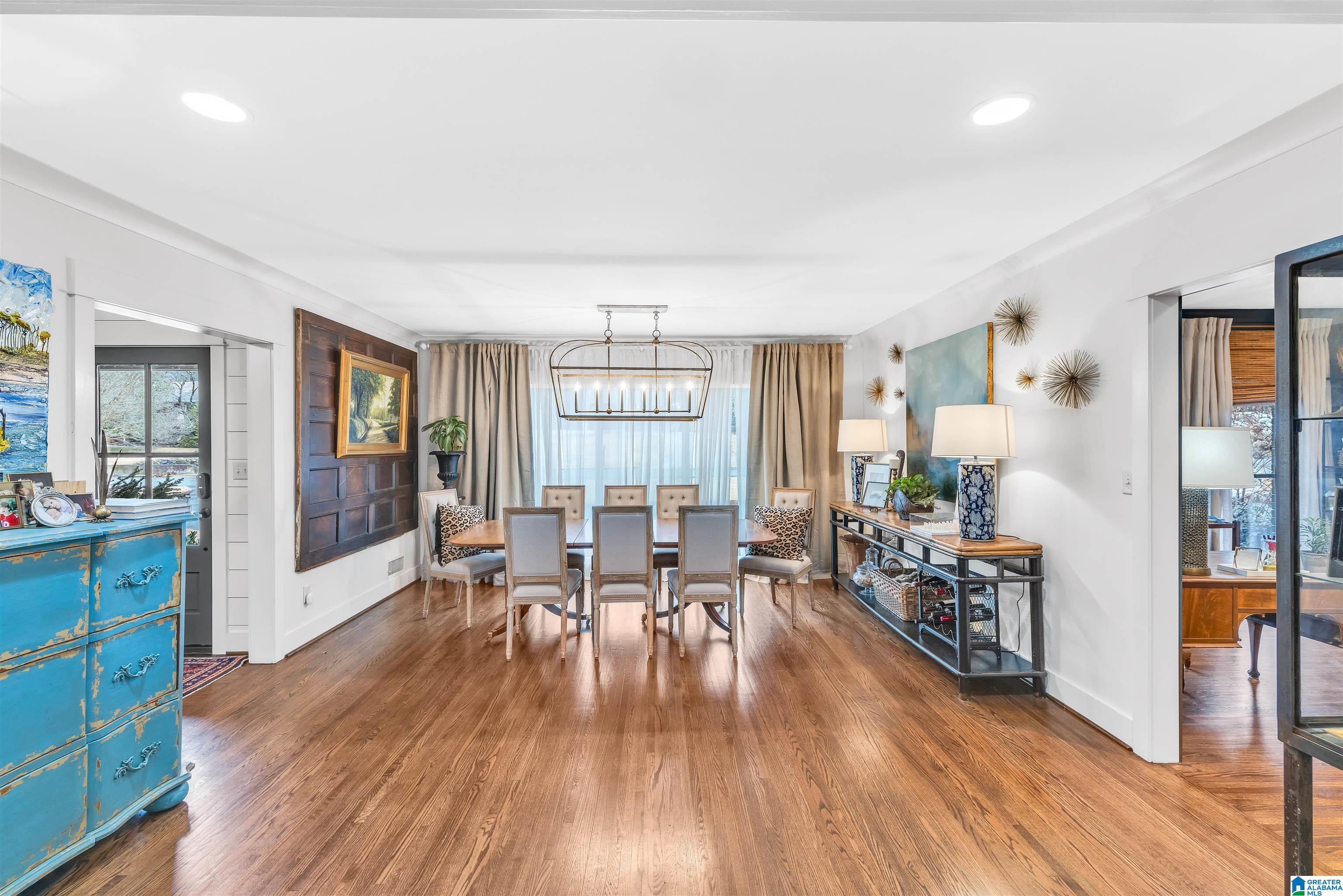 2125 VESTAVIA LAKE DRIVE