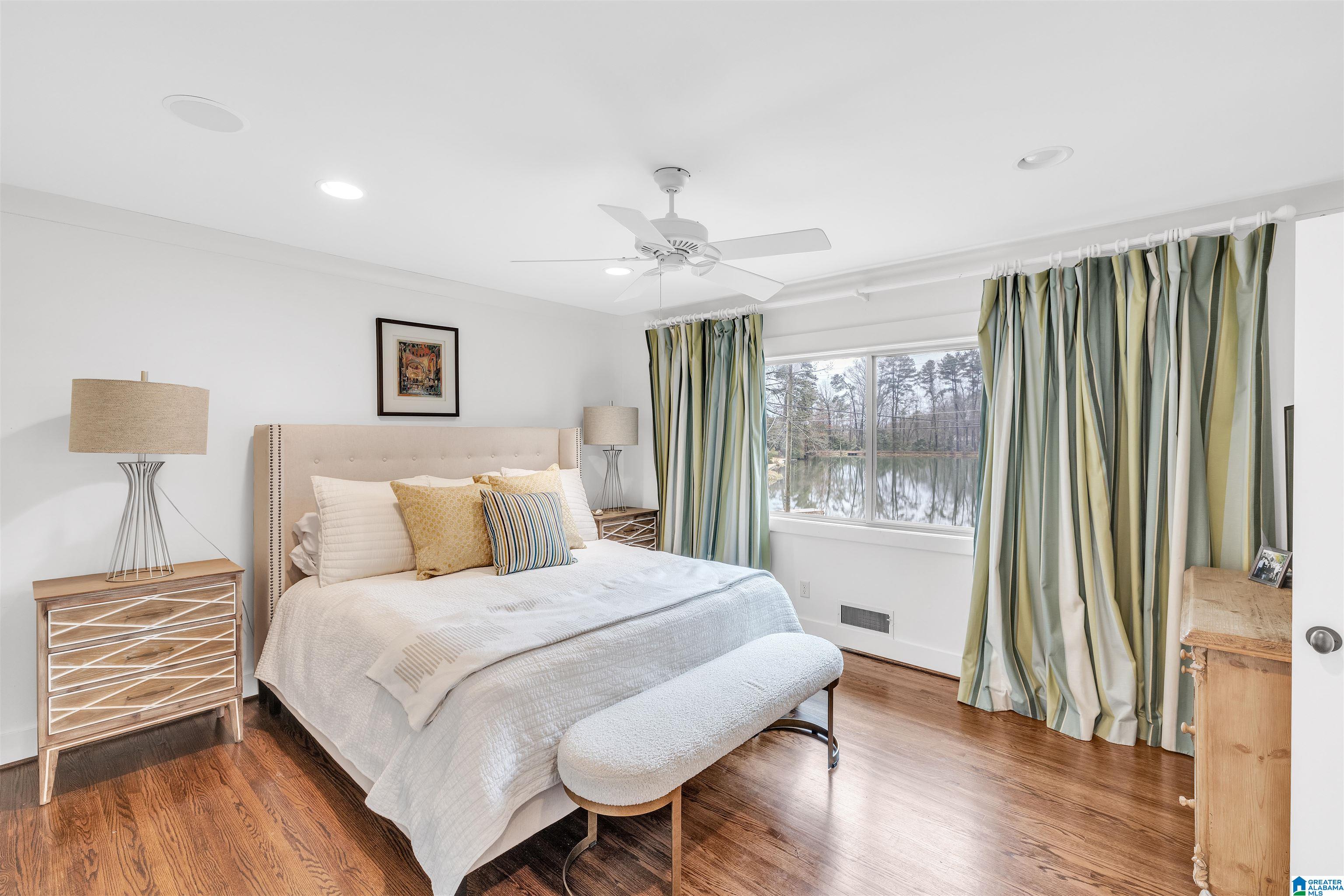 2125 VESTAVIA LAKE DRIVE