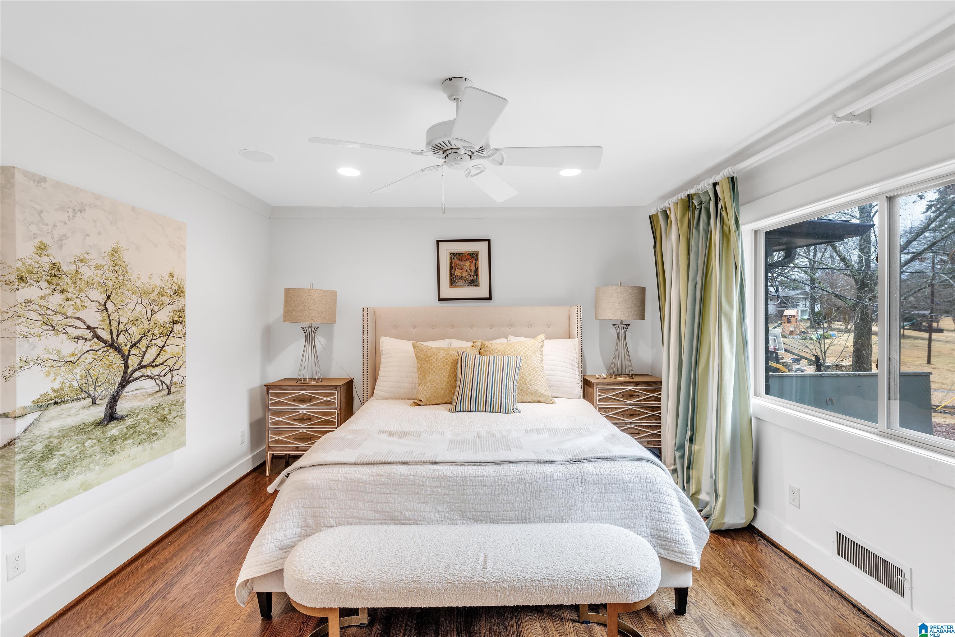 2125 VESTAVIA LAKE DRIVE