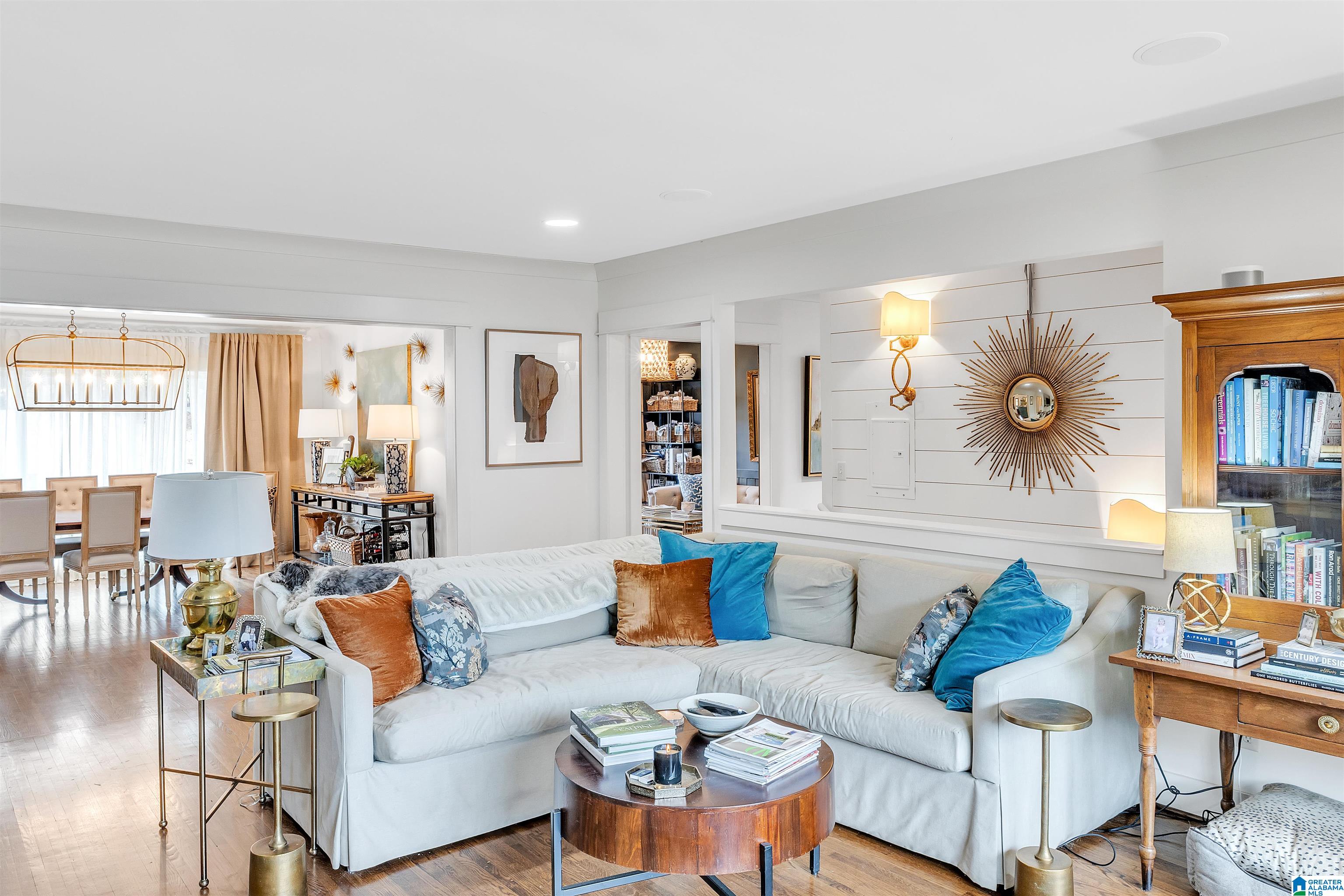 2125 VESTAVIA LAKE DRIVE