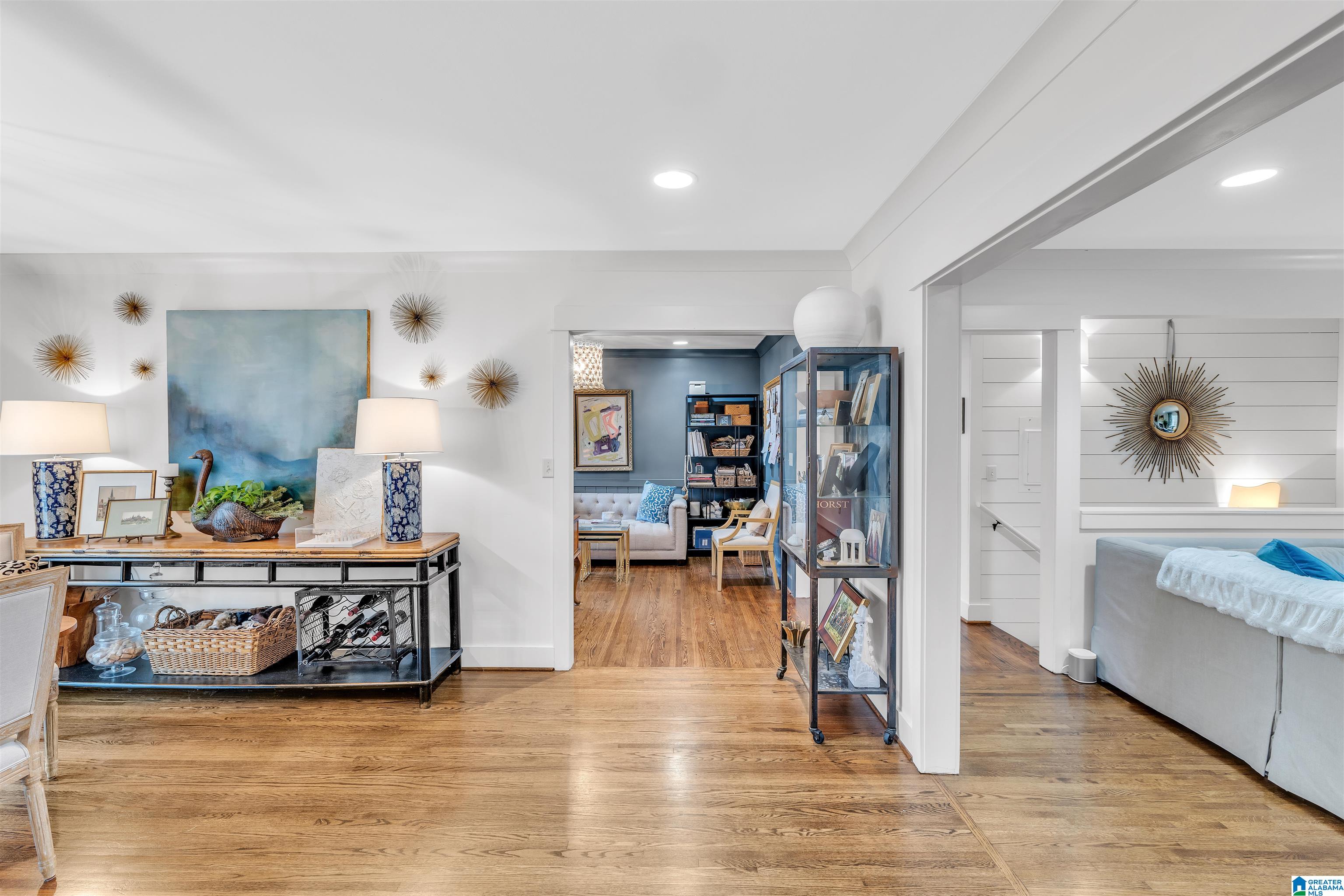 2125 VESTAVIA LAKE DRIVE