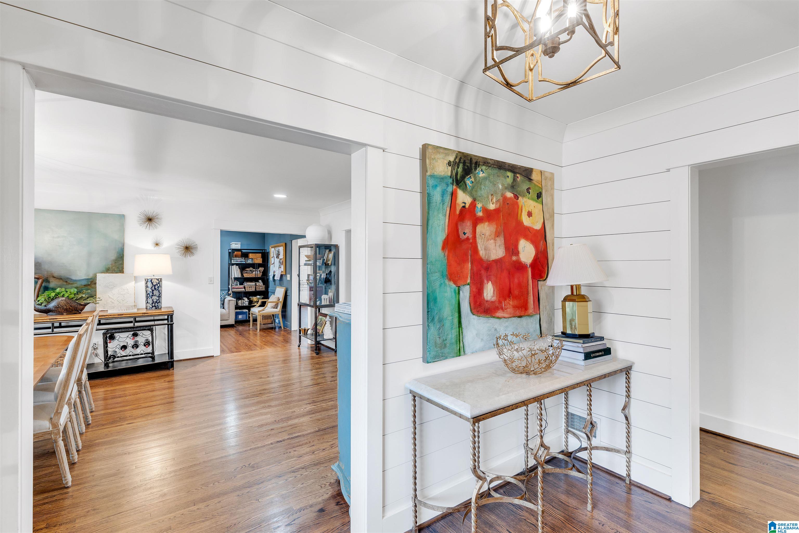 2125 VESTAVIA LAKE DRIVE