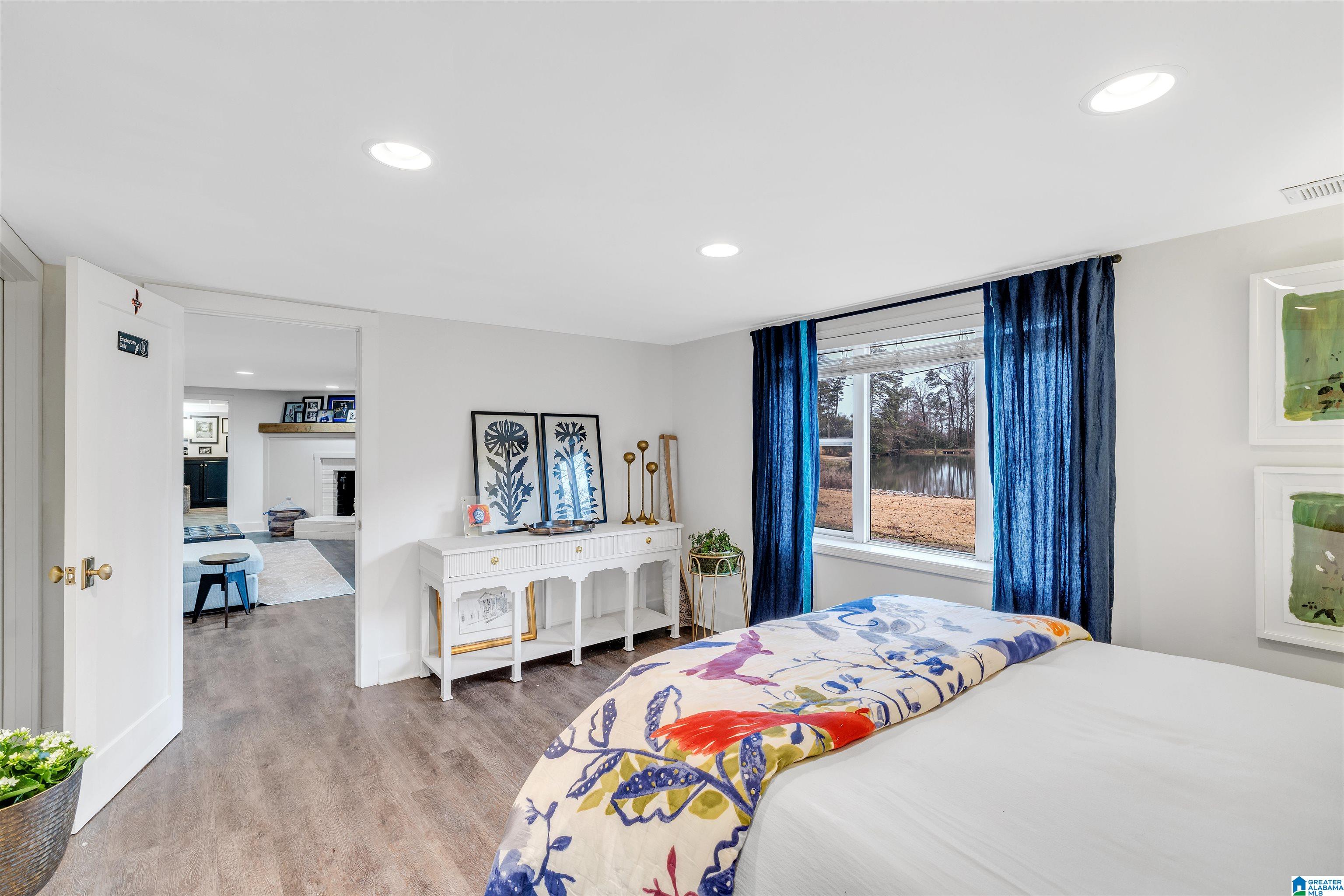 2125 VESTAVIA LAKE DRIVE