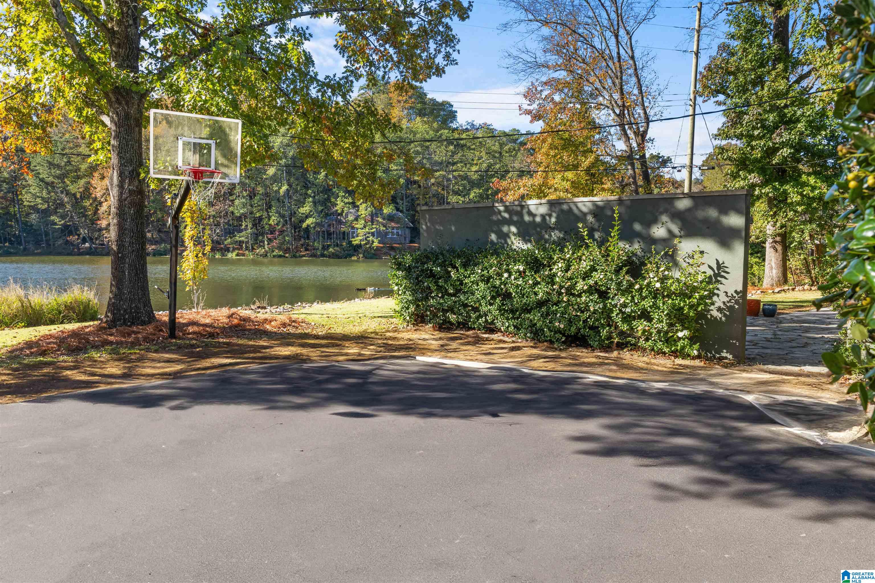 2125 VESTAVIA LAKE DRIVE