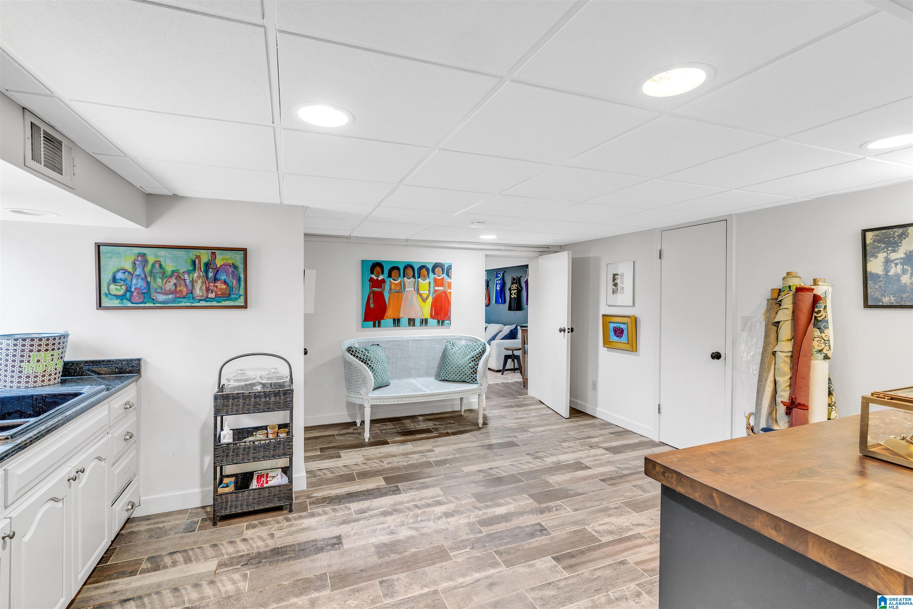 2125 VESTAVIA LAKE DRIVE