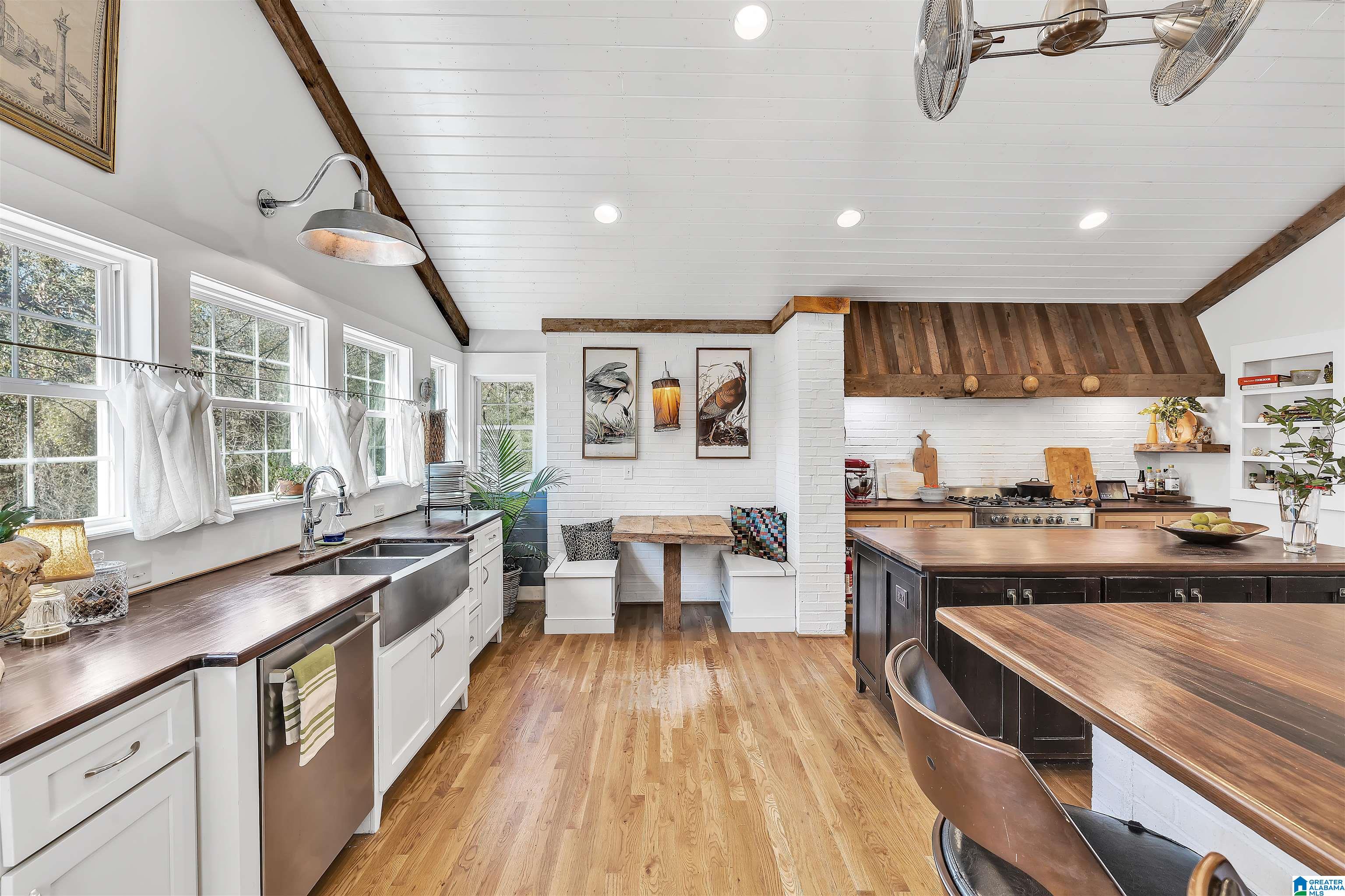 3316 BLUEBERRY LANE