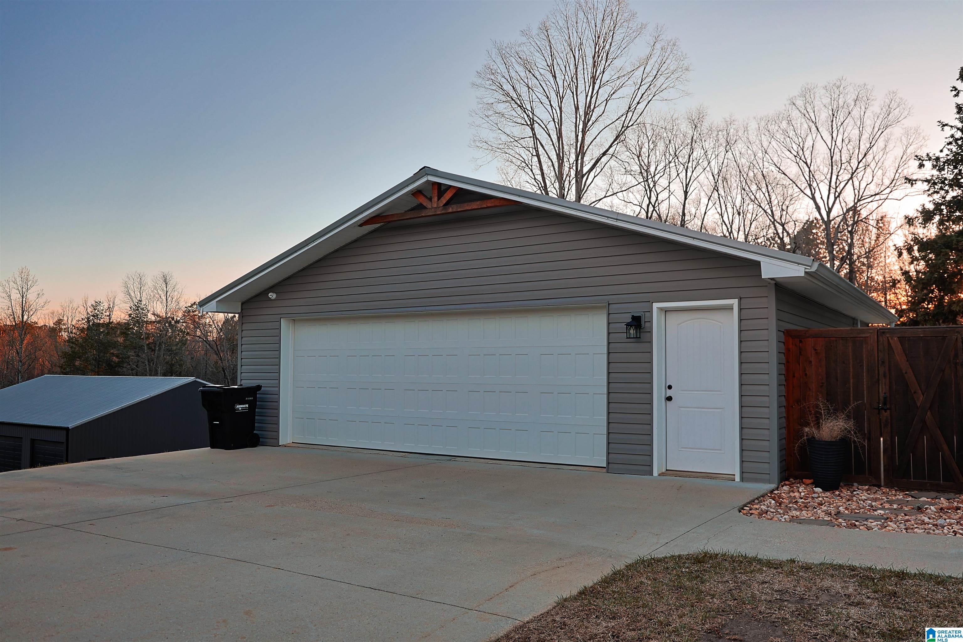 2365 JIM RANEY LANE