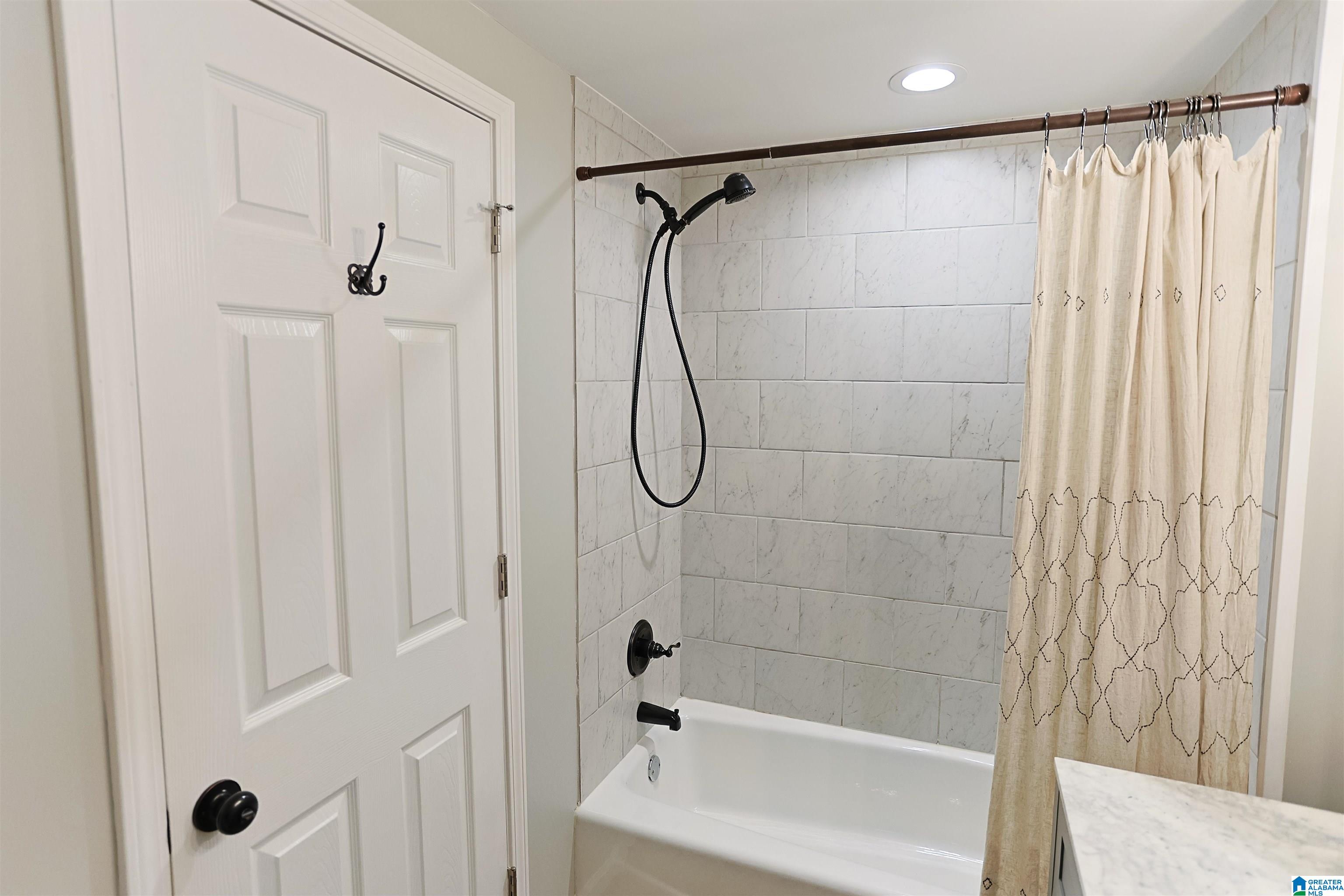 2365 JIM RANEY LANE