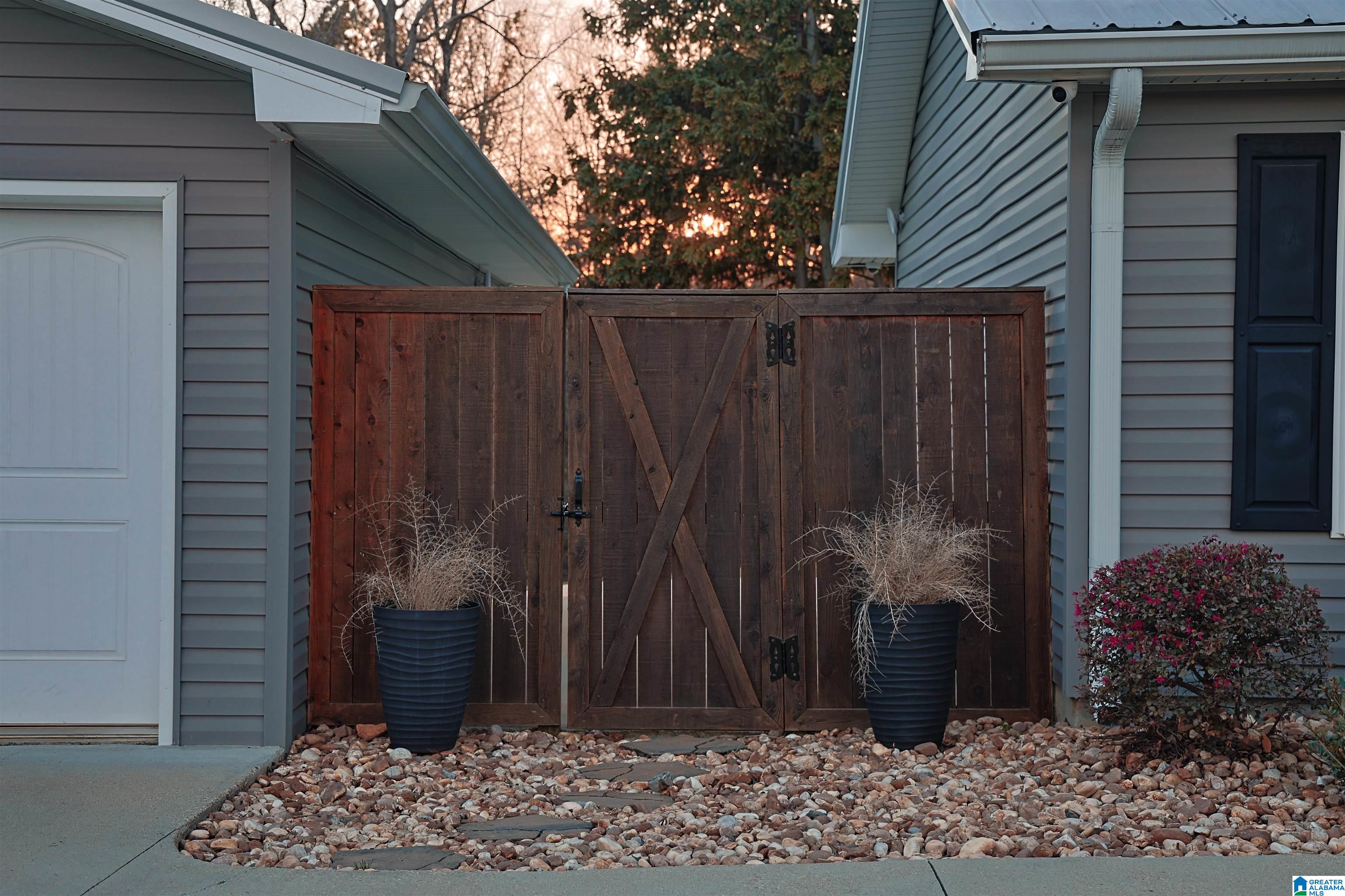 2365 JIM RANEY LANE