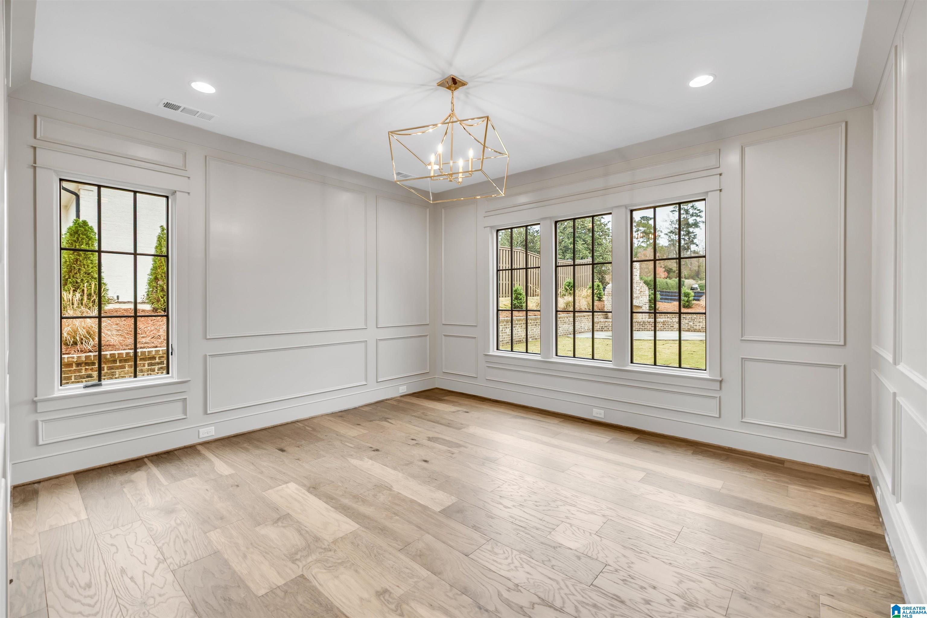 2263 FIVE OAKS TRAIL