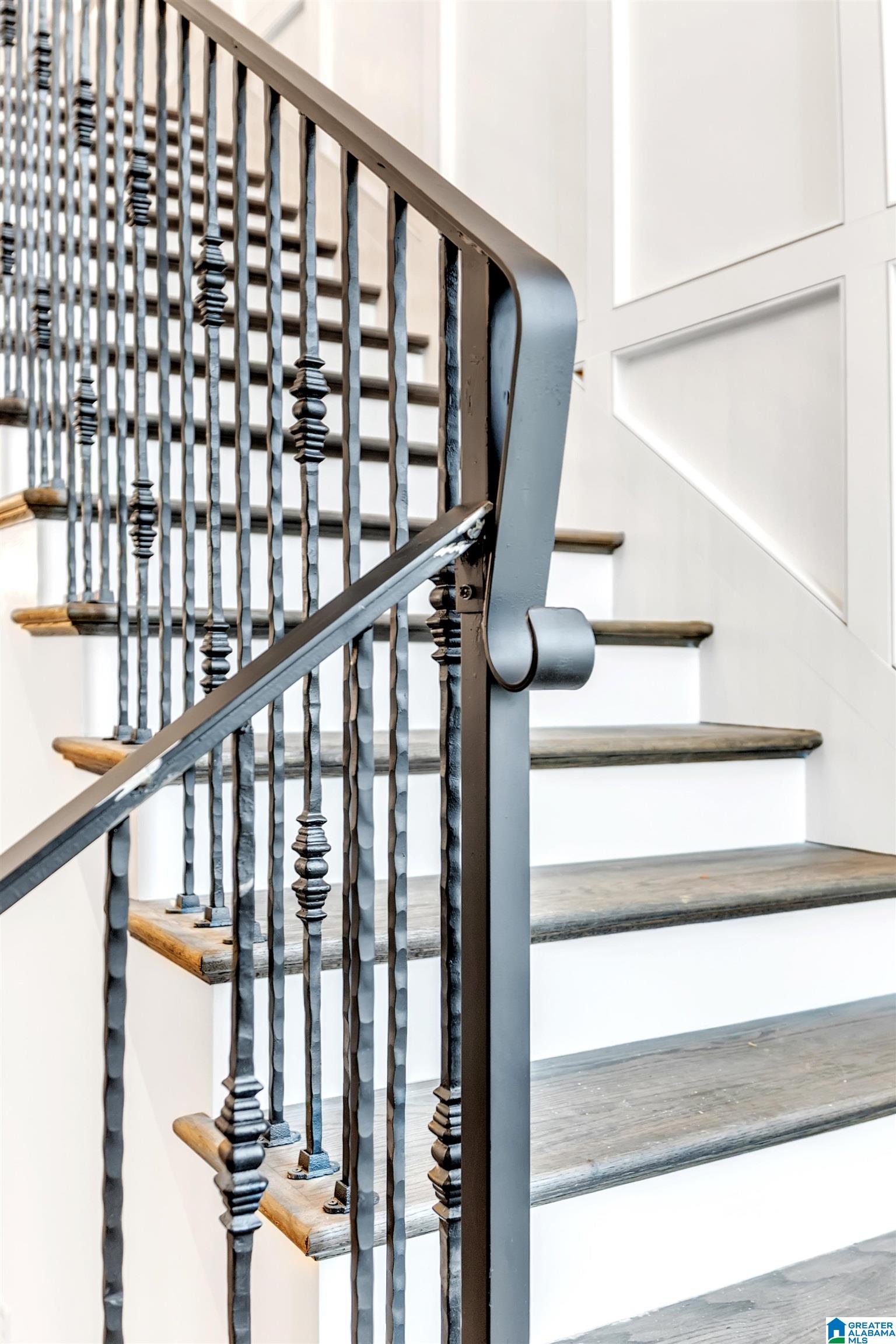 2263 FIVE OAKS TRAIL