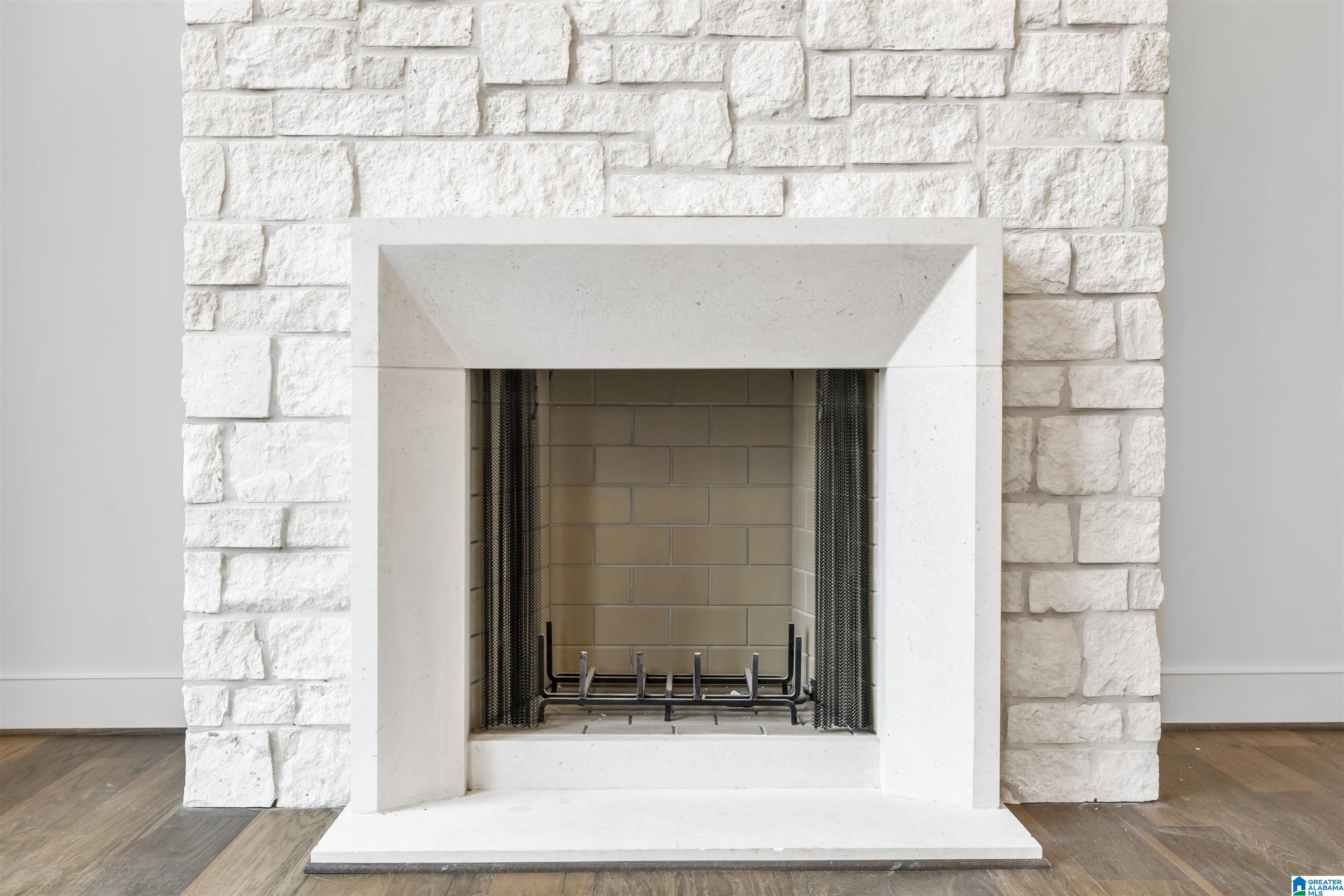 2263 FIVE OAKS TRAIL