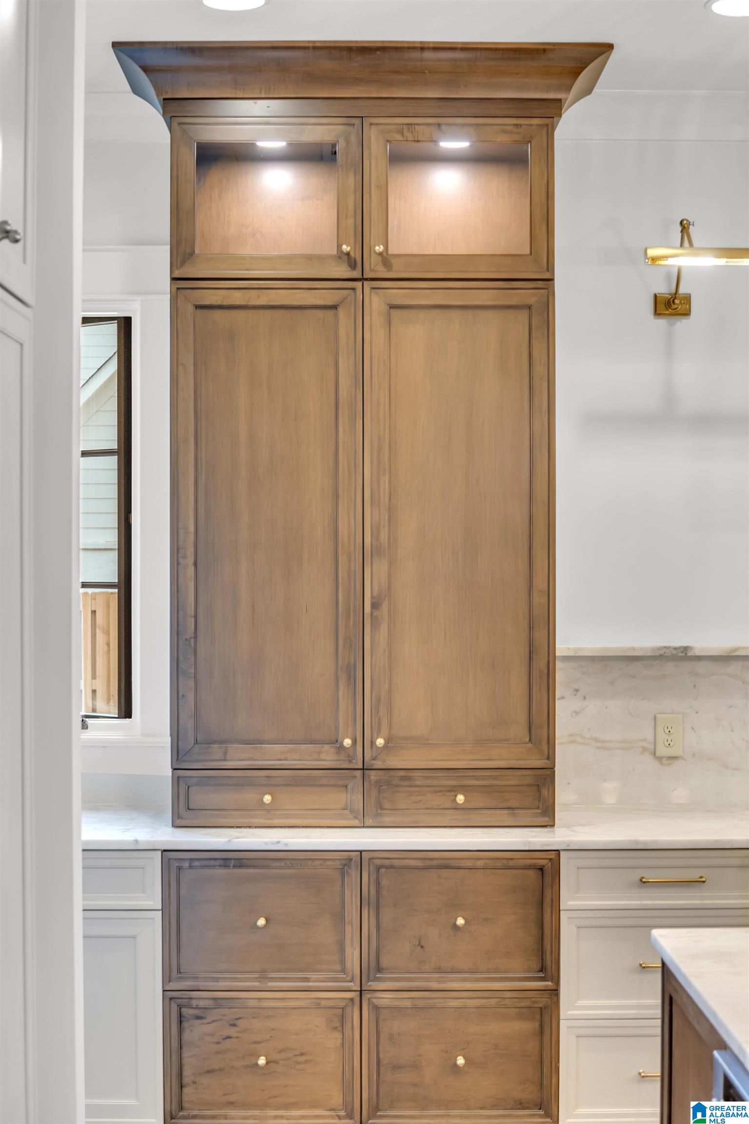 2263 FIVE OAKS TRAIL