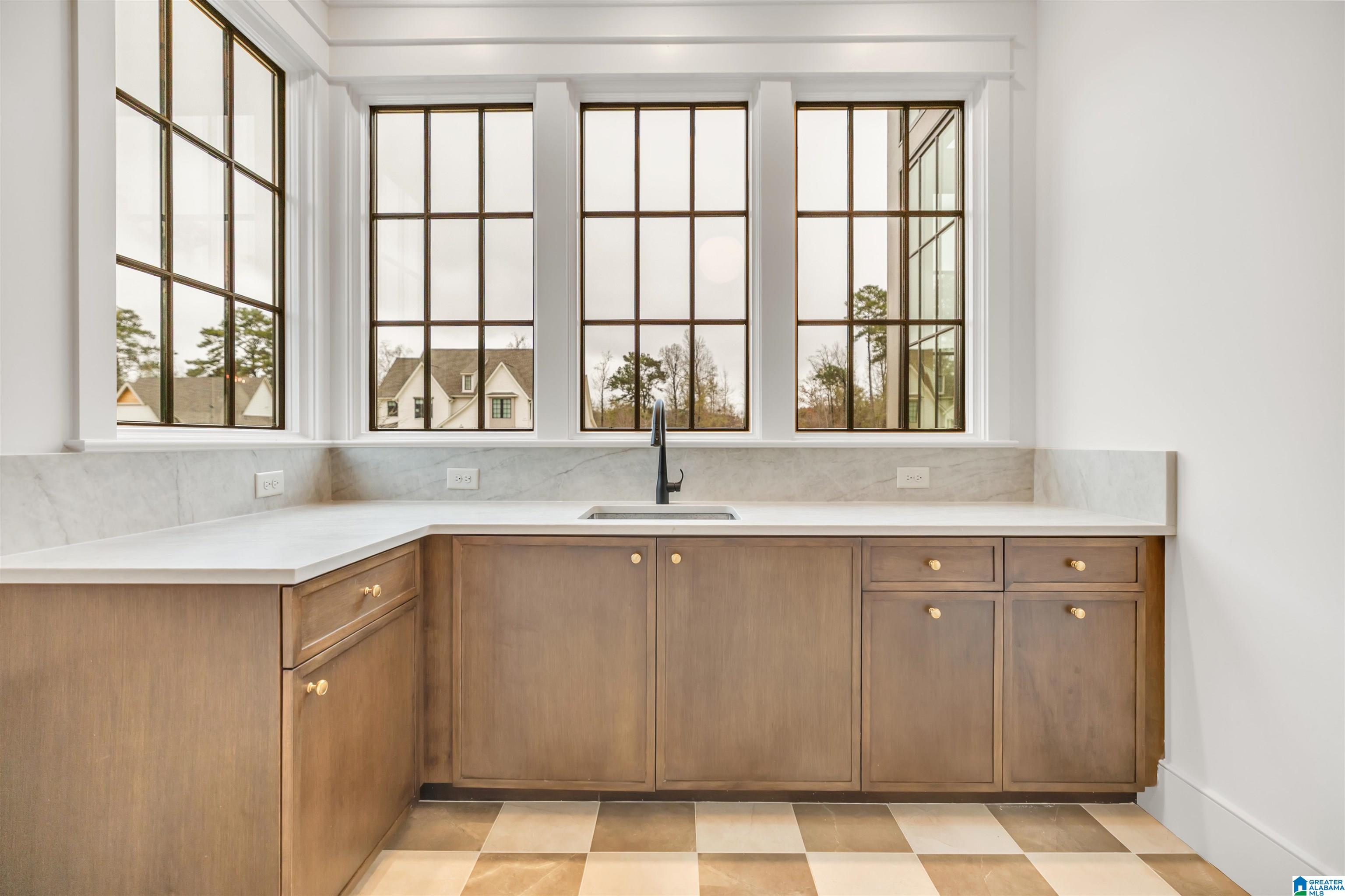 2263 FIVE OAKS TRAIL