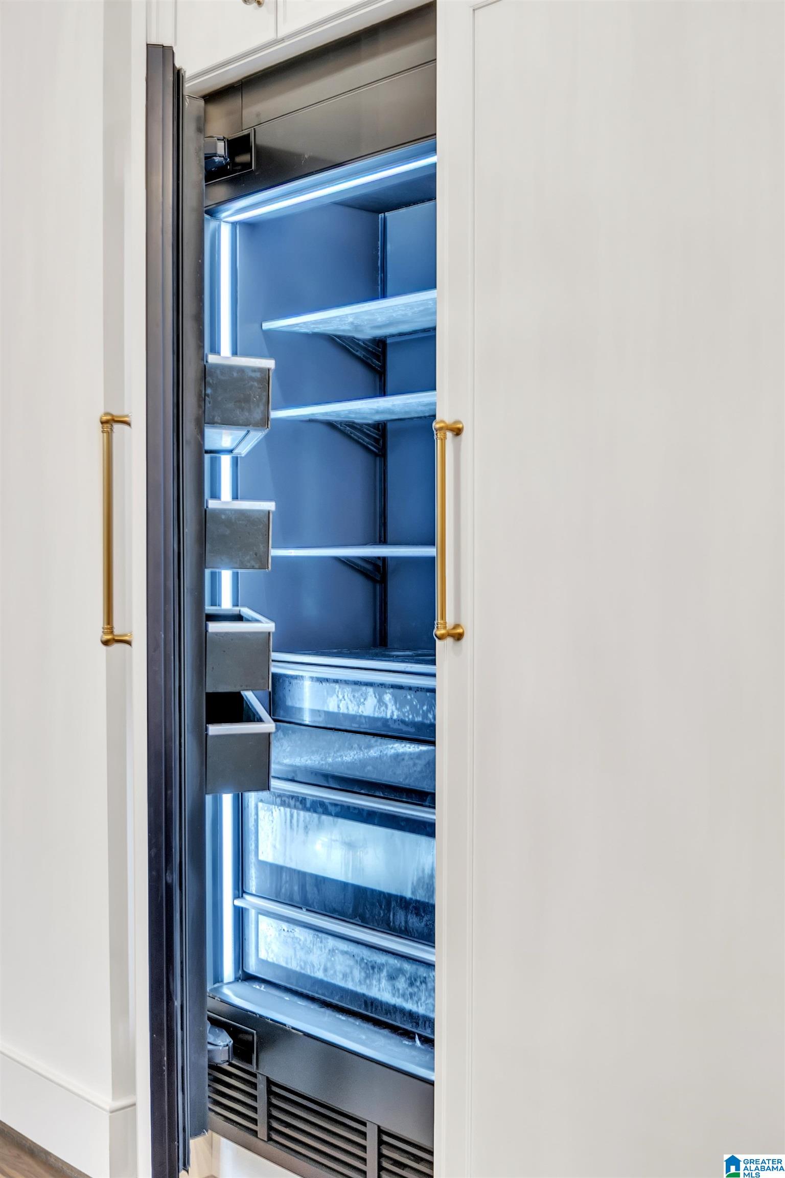 2263 FIVE OAKS TRAIL