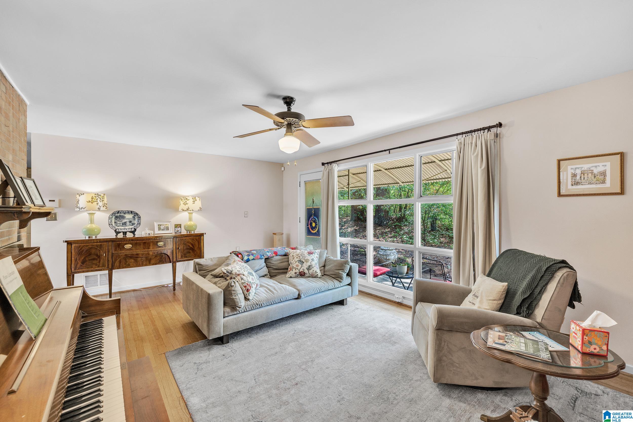 1572 VALLEY VIEW CIRCLE
