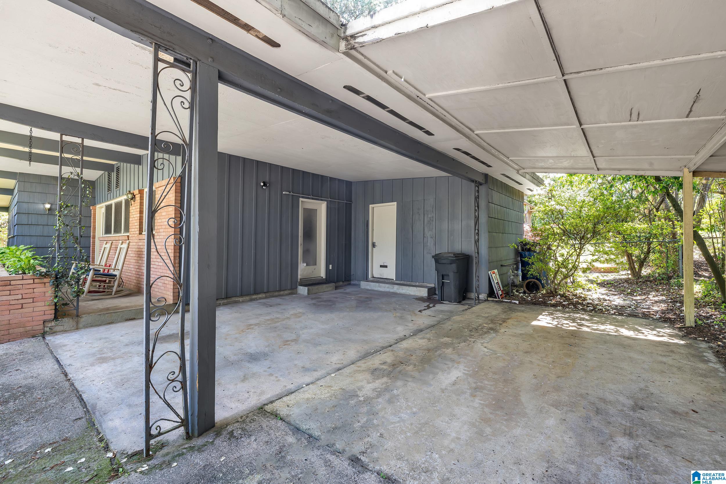 1572 VALLEY VIEW CIRCLE