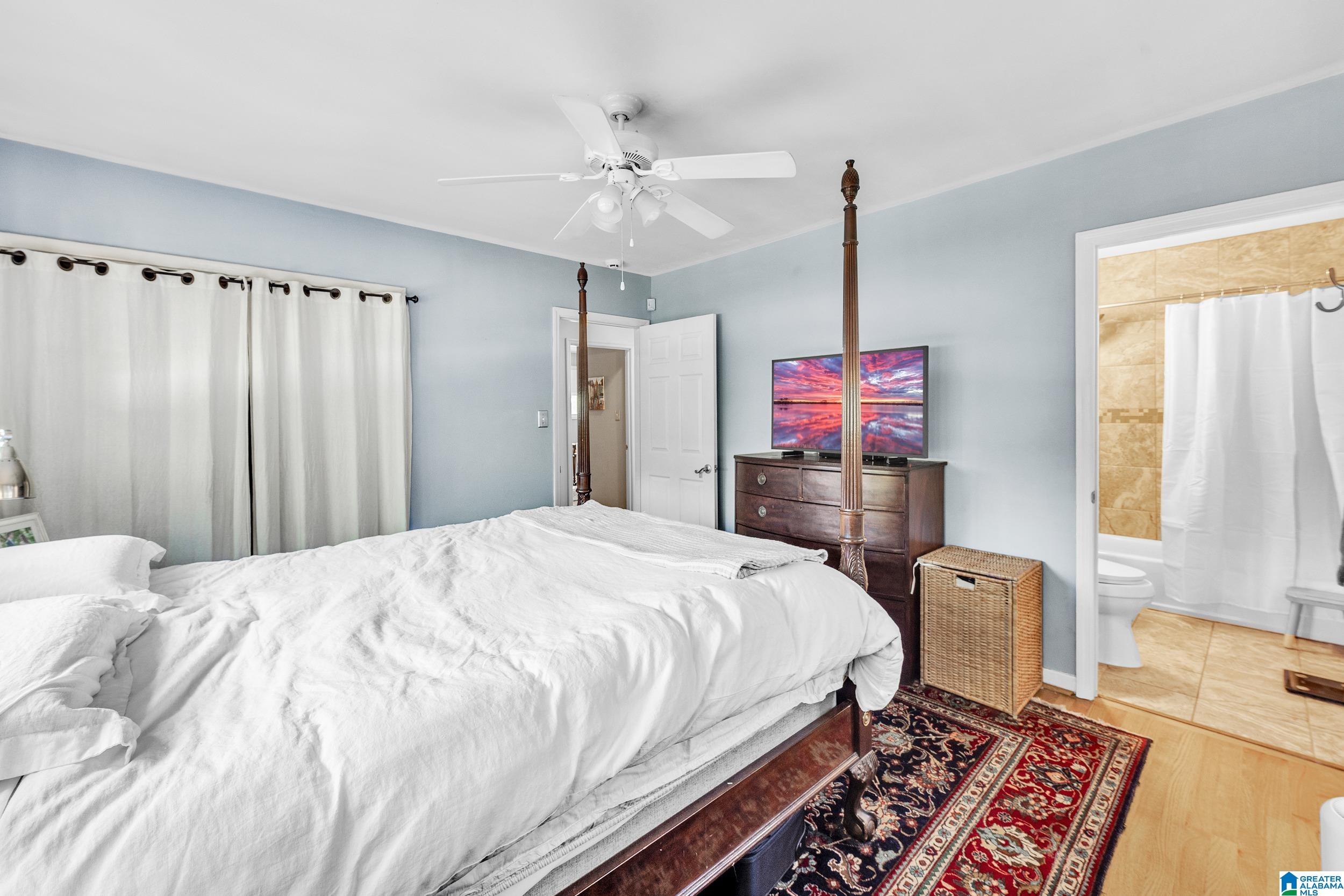 1572 VALLEY VIEW CIRCLE