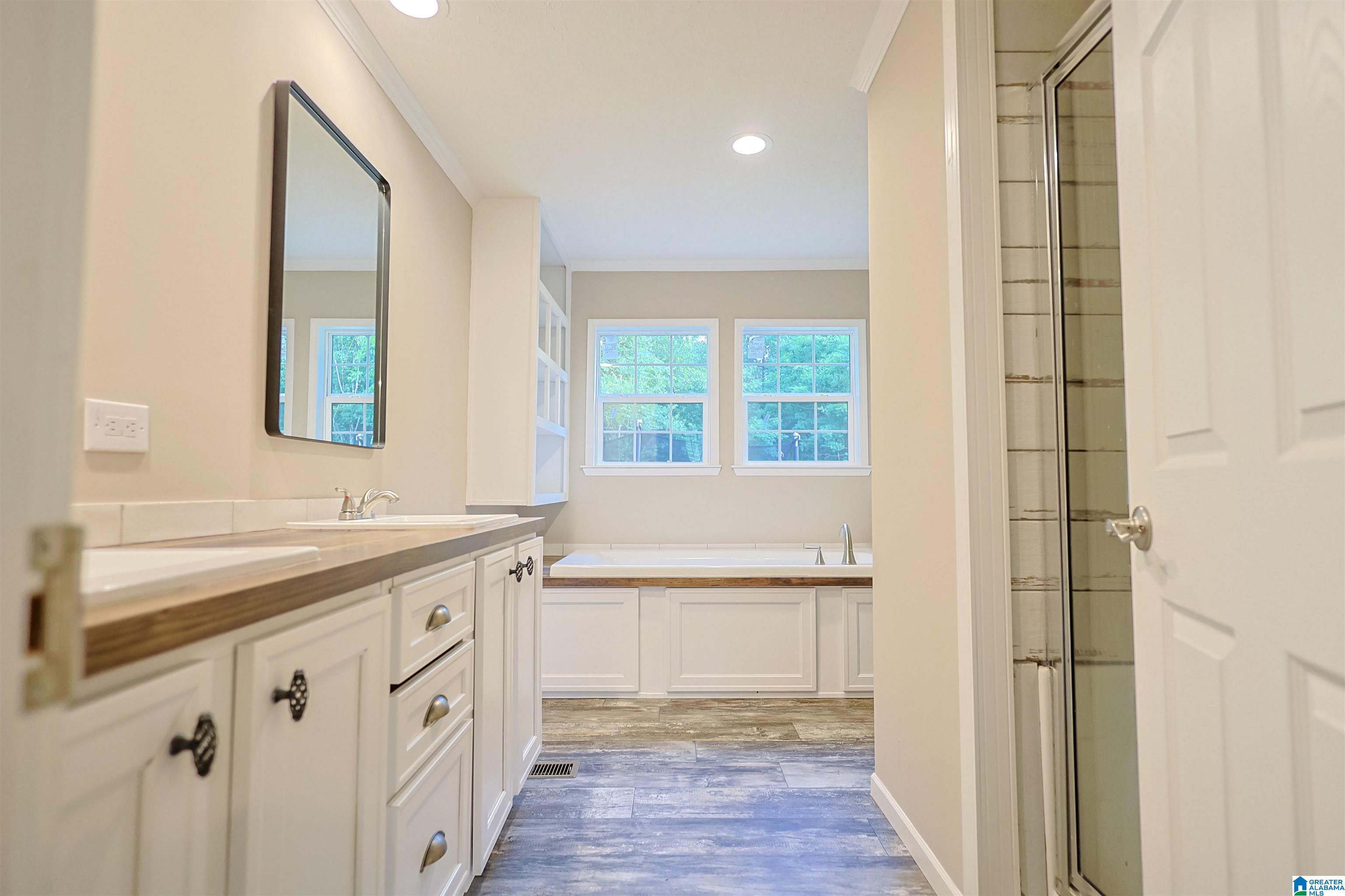 2381 JIM RANEY LANE