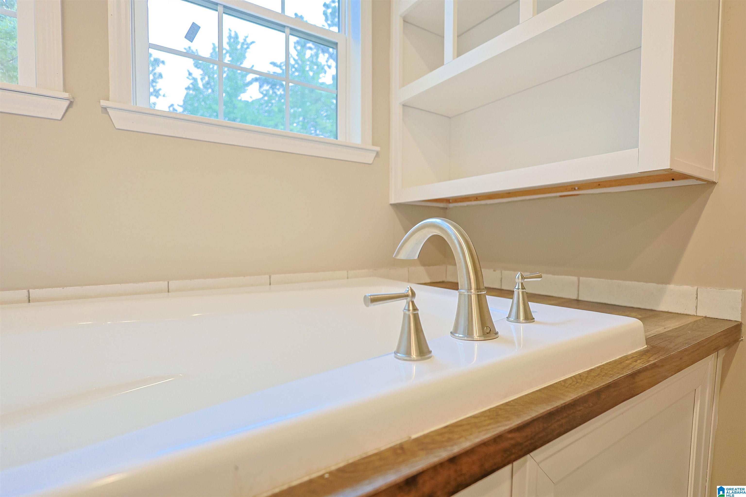 2381 JIM RANEY LANE