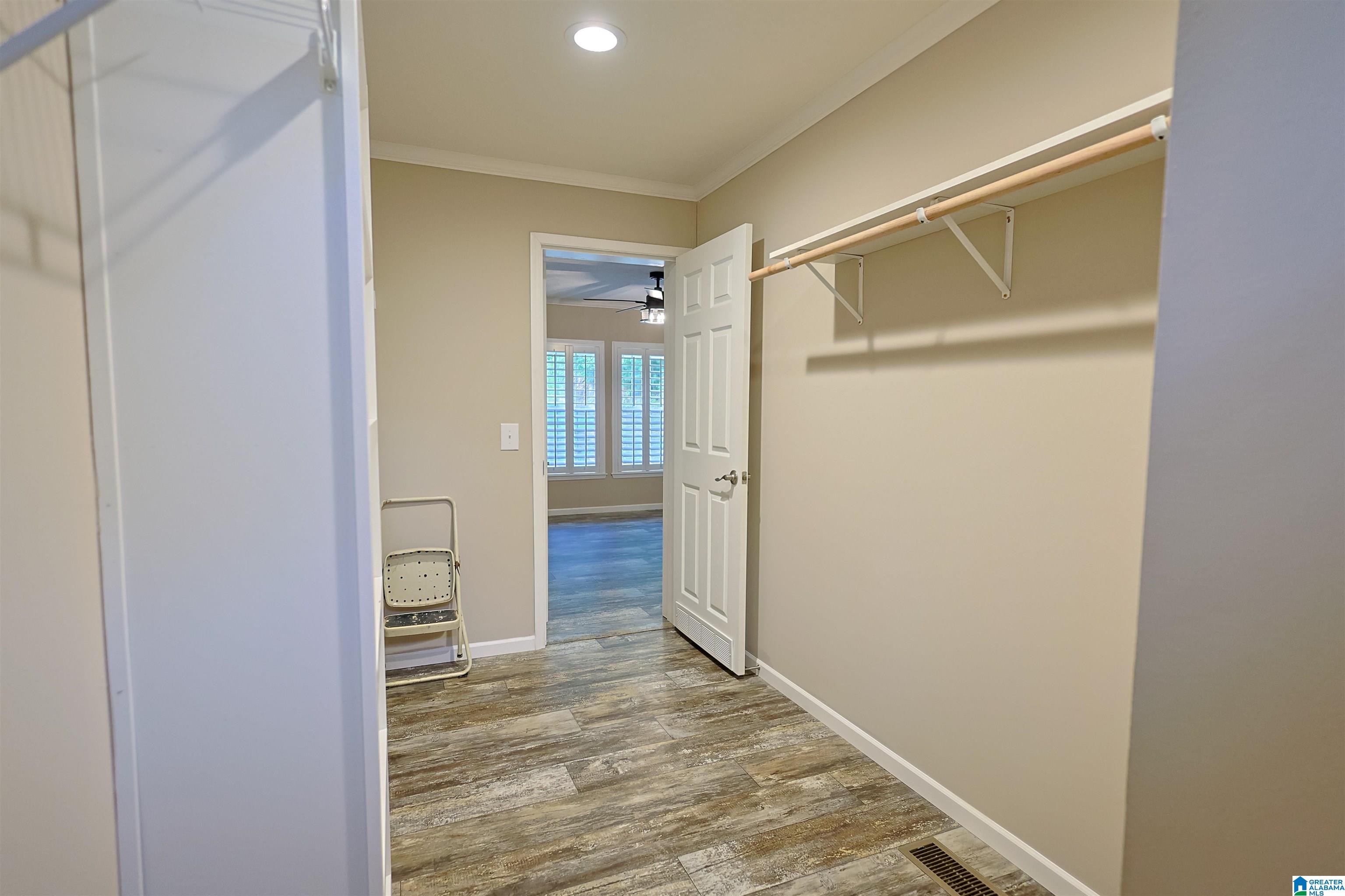 2381 JIM RANEY LANE