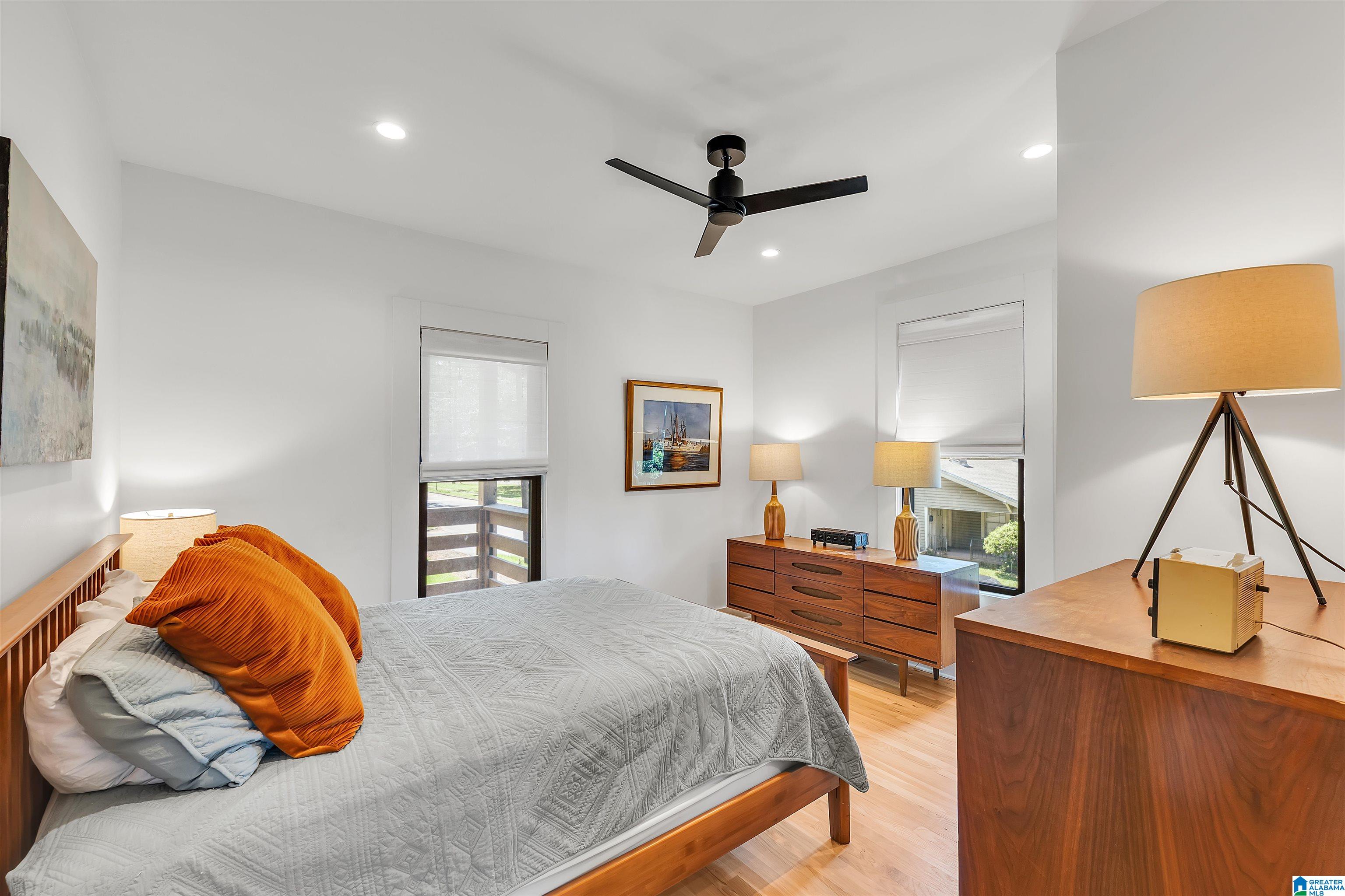 5300 5TH COURT S