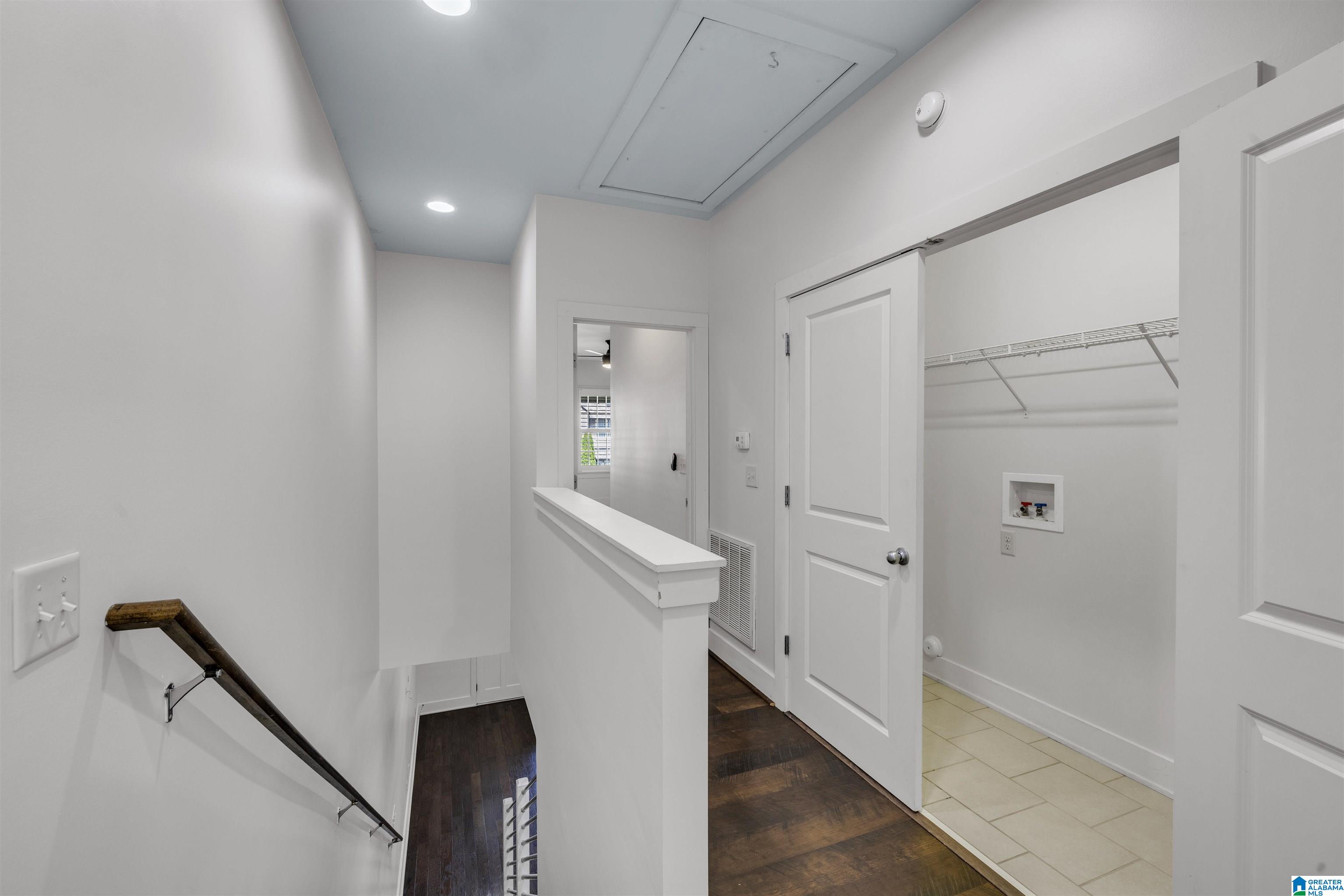 708 BARRISTERS COURT