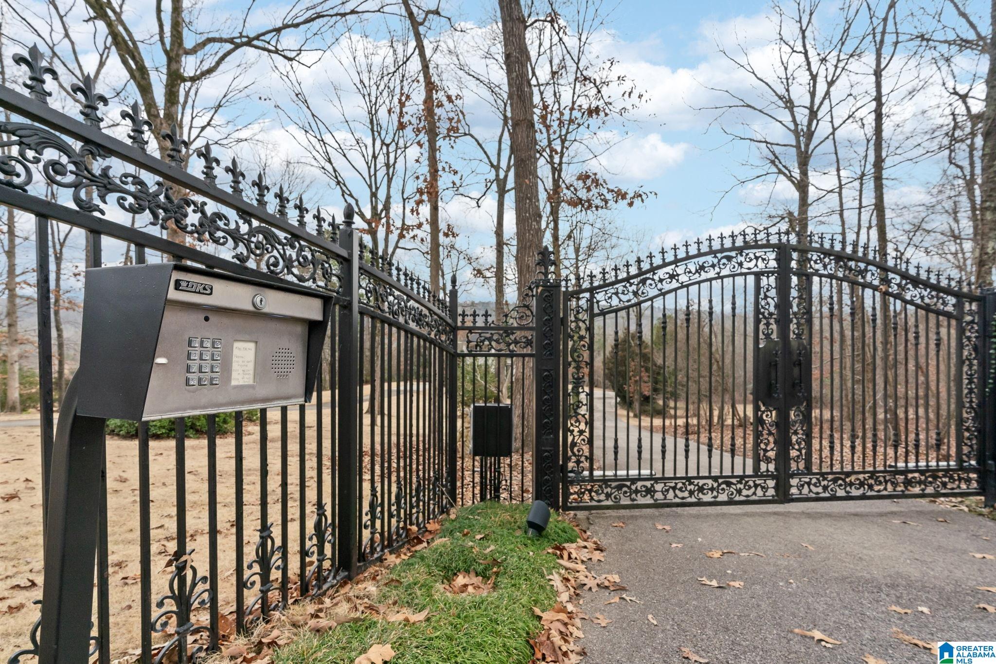 4814 WAR EAGLE DRIVE