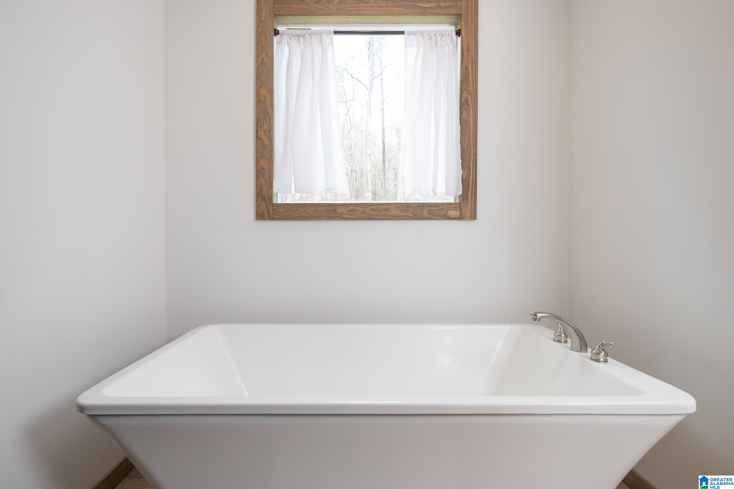 931 ROCK SCHOOL ROAD