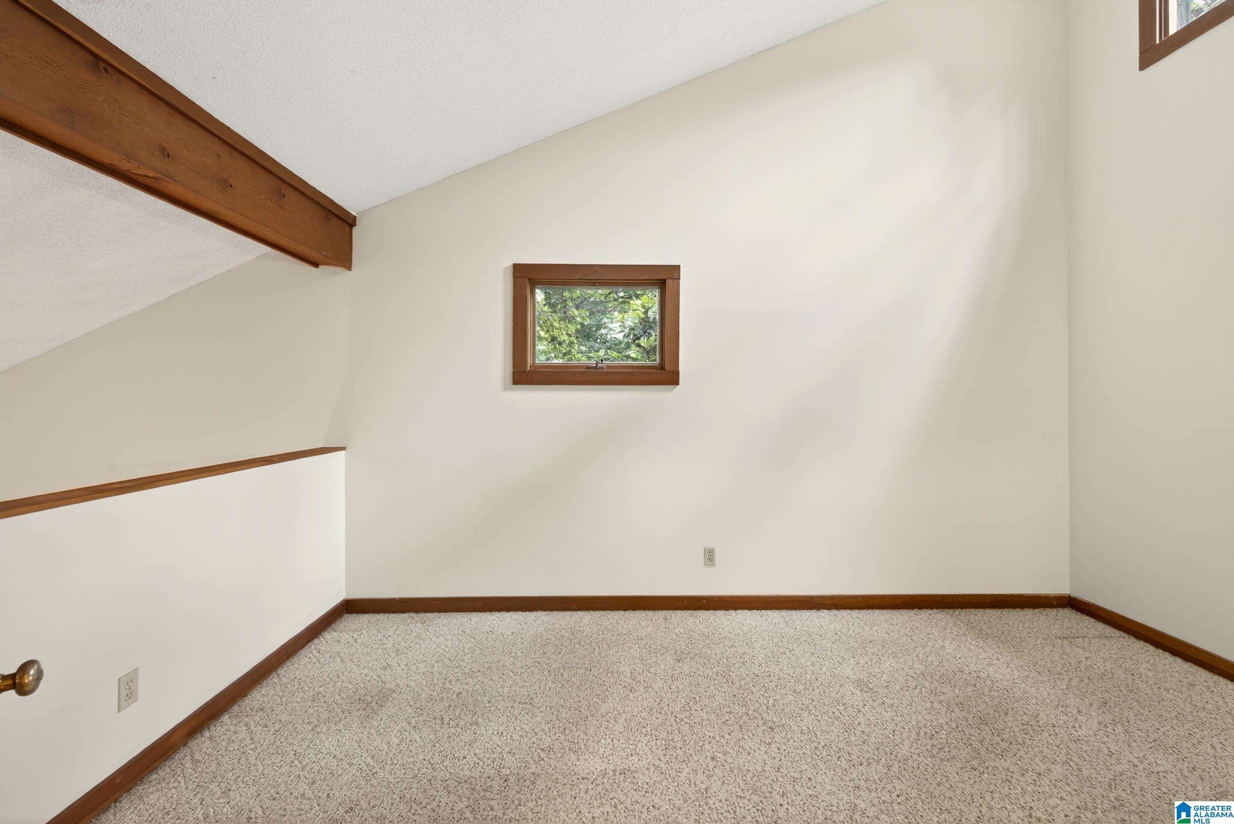 2905 KIRKCALDY LANE
